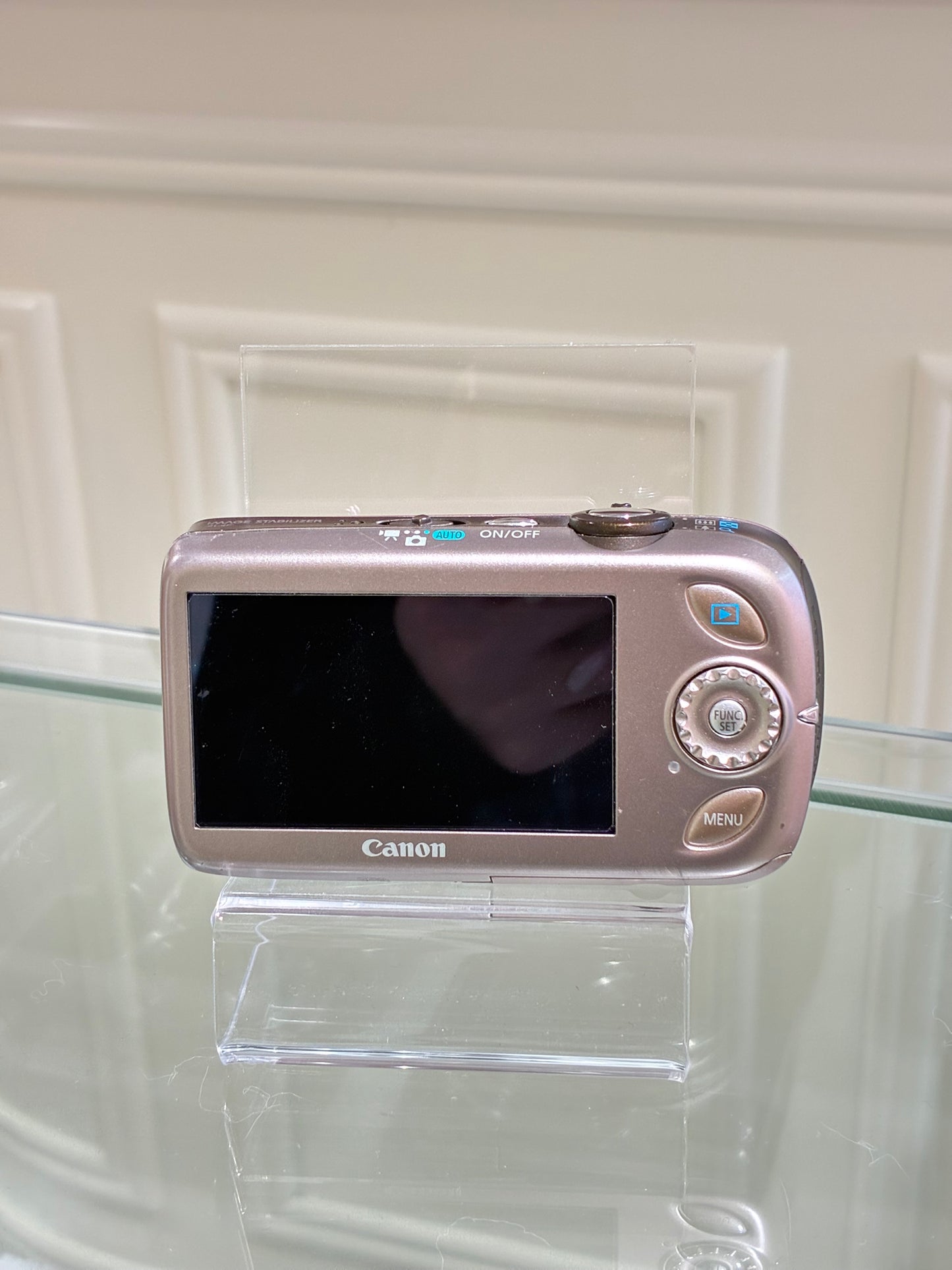 Canon IXUS 110IS (IXY 510IS) Pink nearly new condition pls dm for purchase