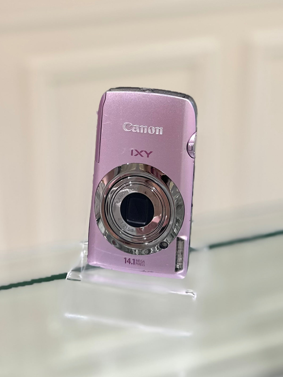 Canon IXY 10s (IXUS 210) in pink