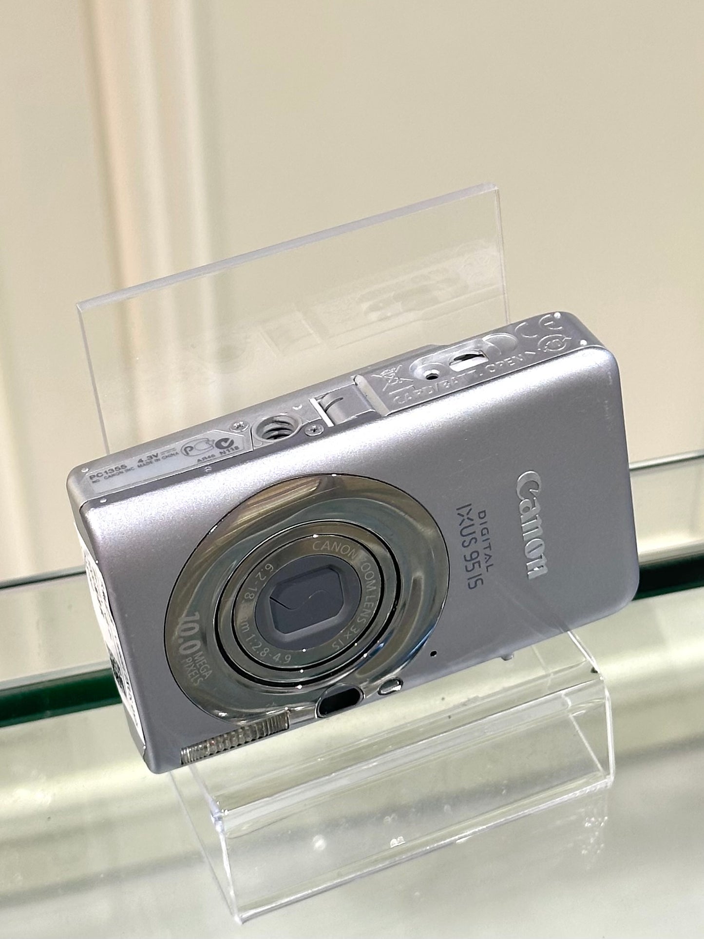 Canon IXUS 95is grey