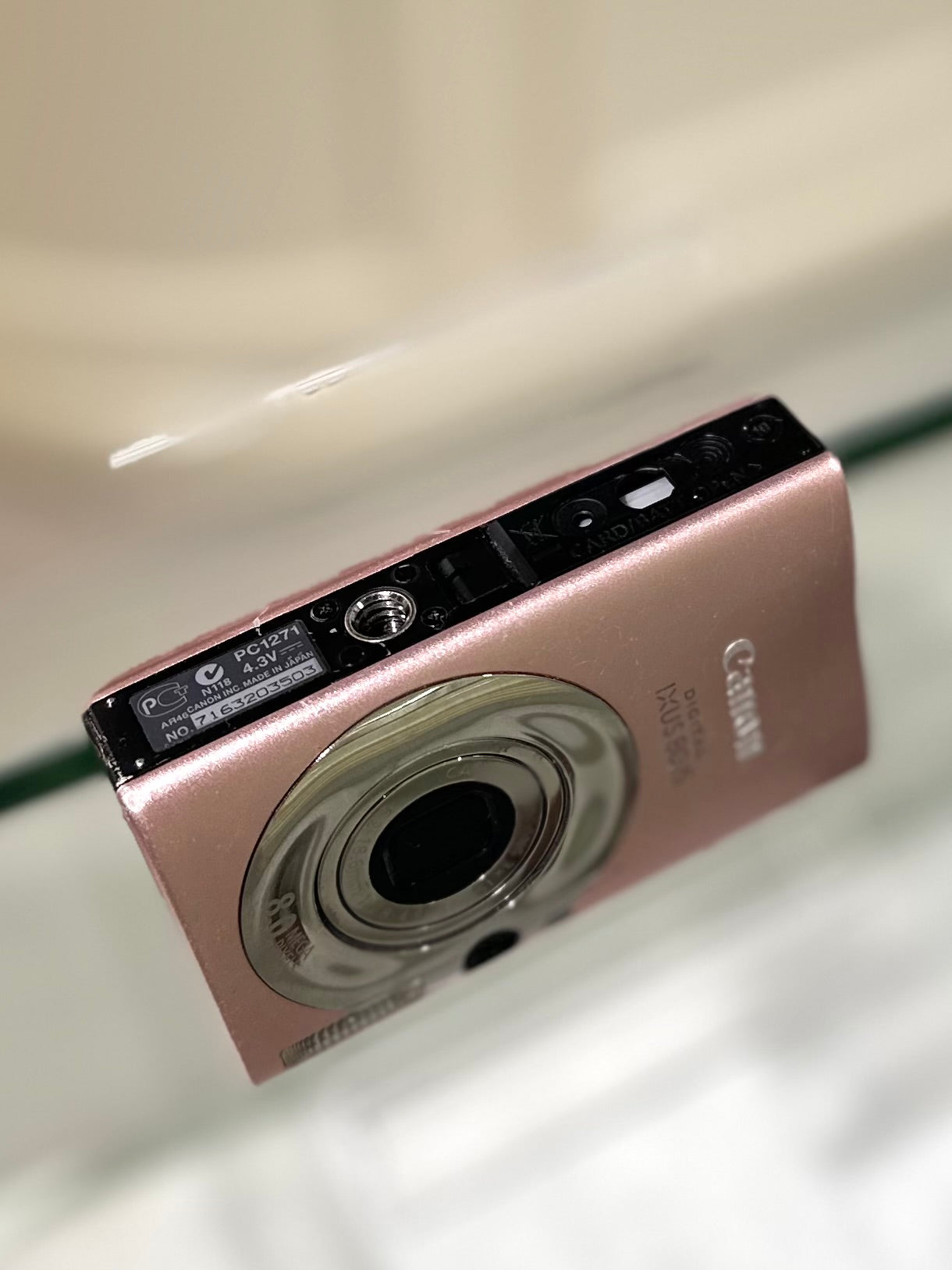 Canon IXUS 80is in pink