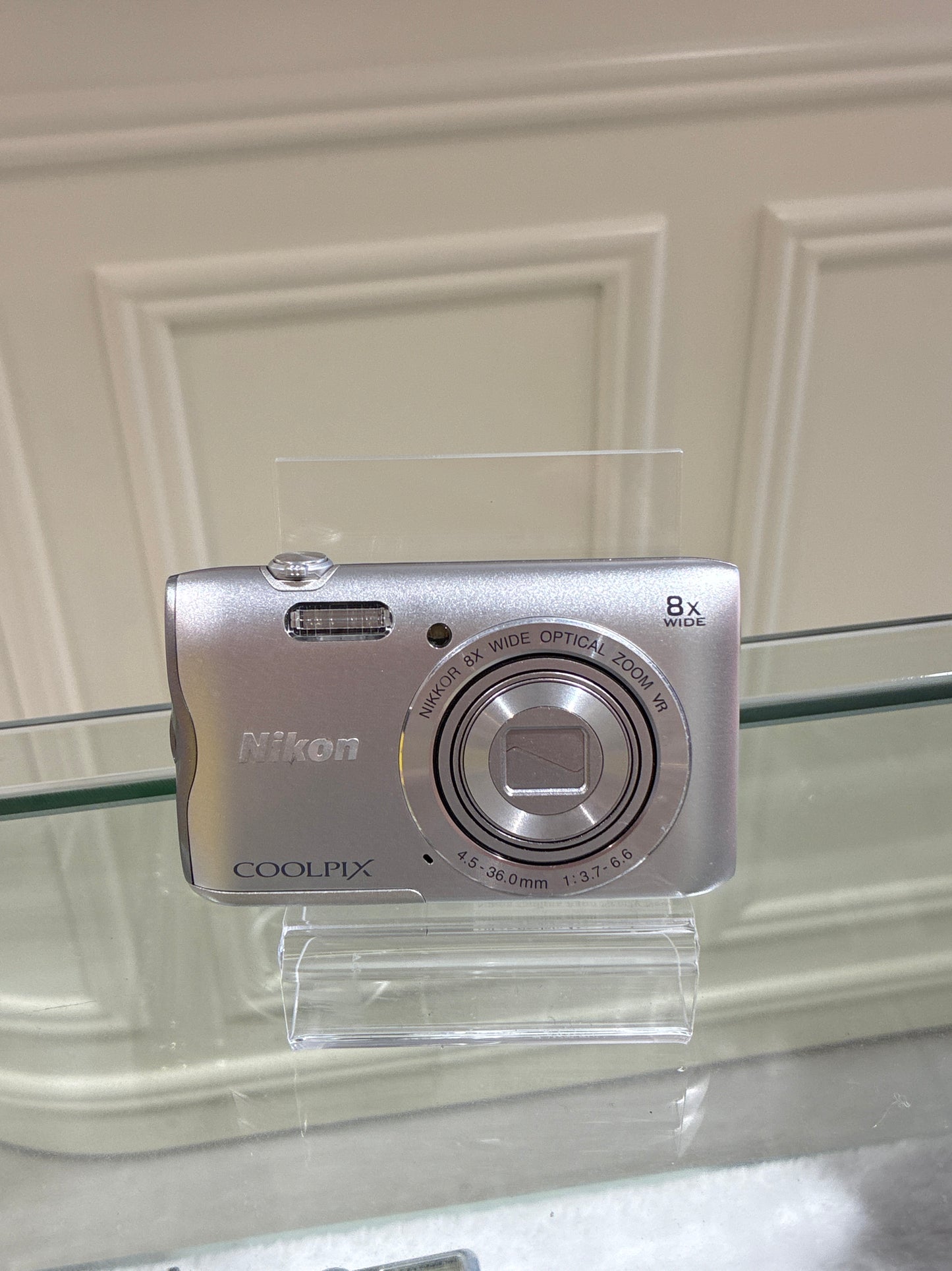 Nikon Coolpix A300 nearly new