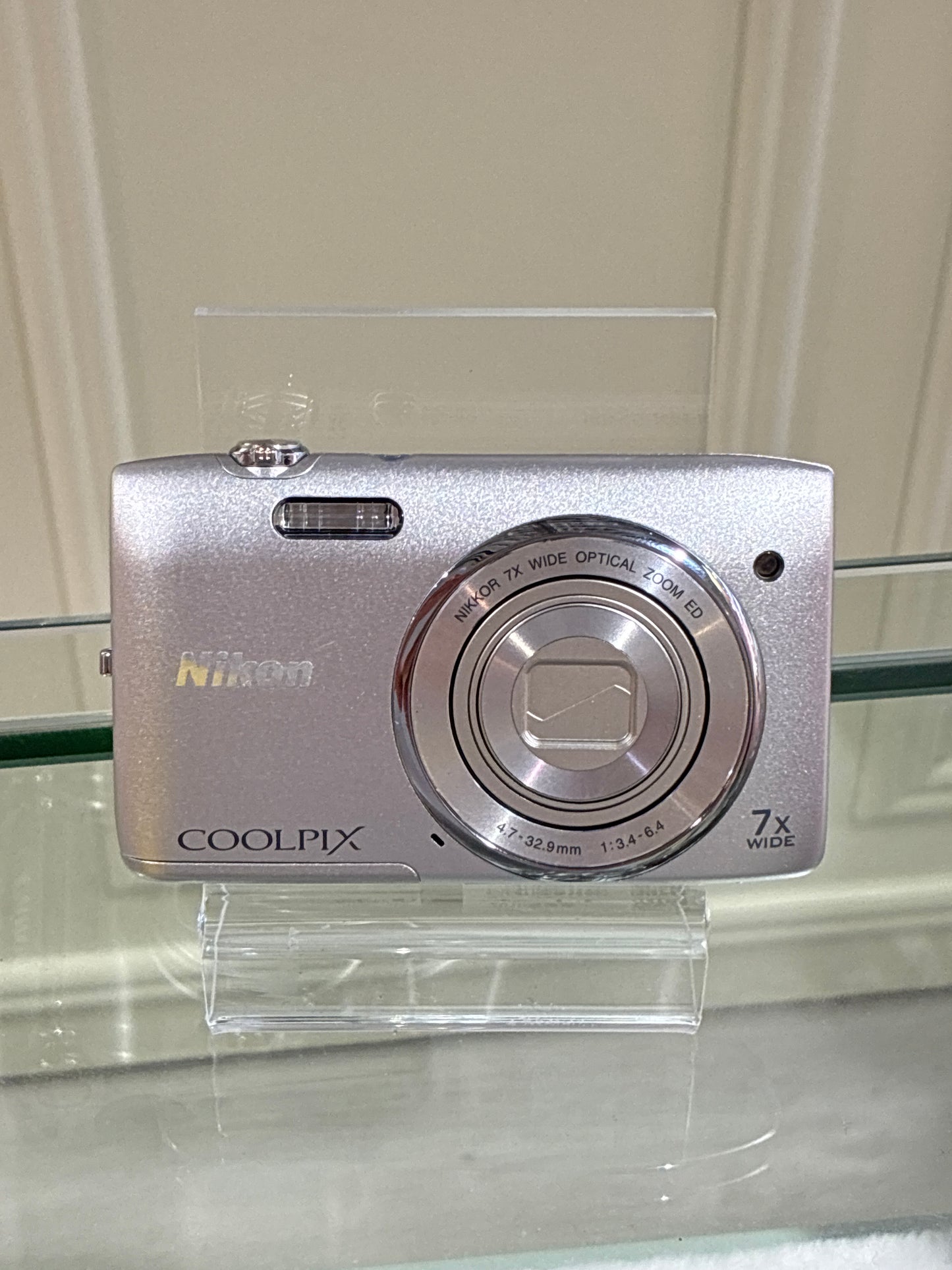 Nikon Coolpix S3400 nearly new
