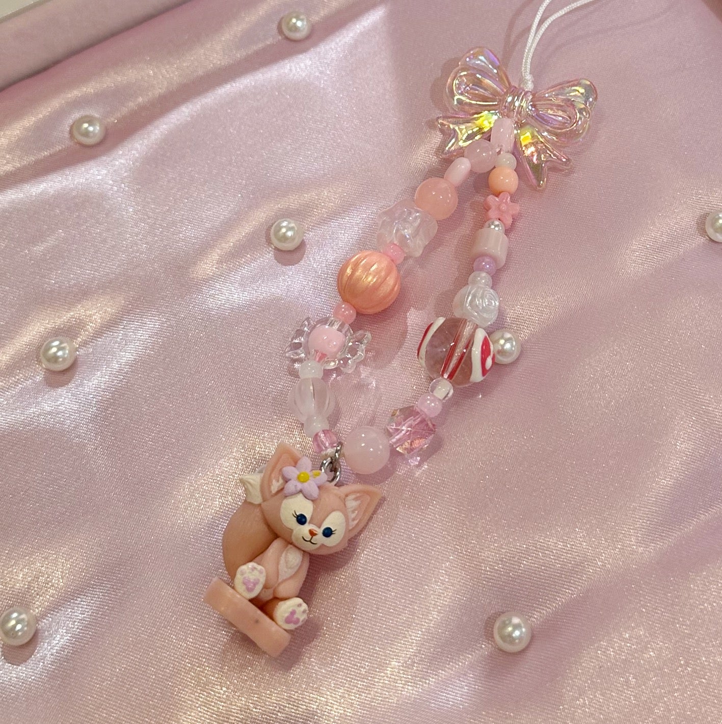 lina bell mini phone strap in light pink💗