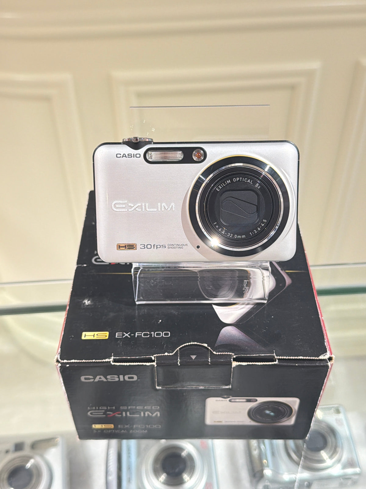 Casio EXILIM EX-FC100 💘nearly new condition fullset