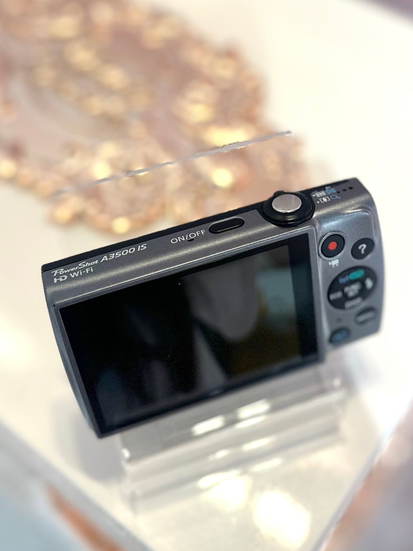 Canon Powershot A3500is in black