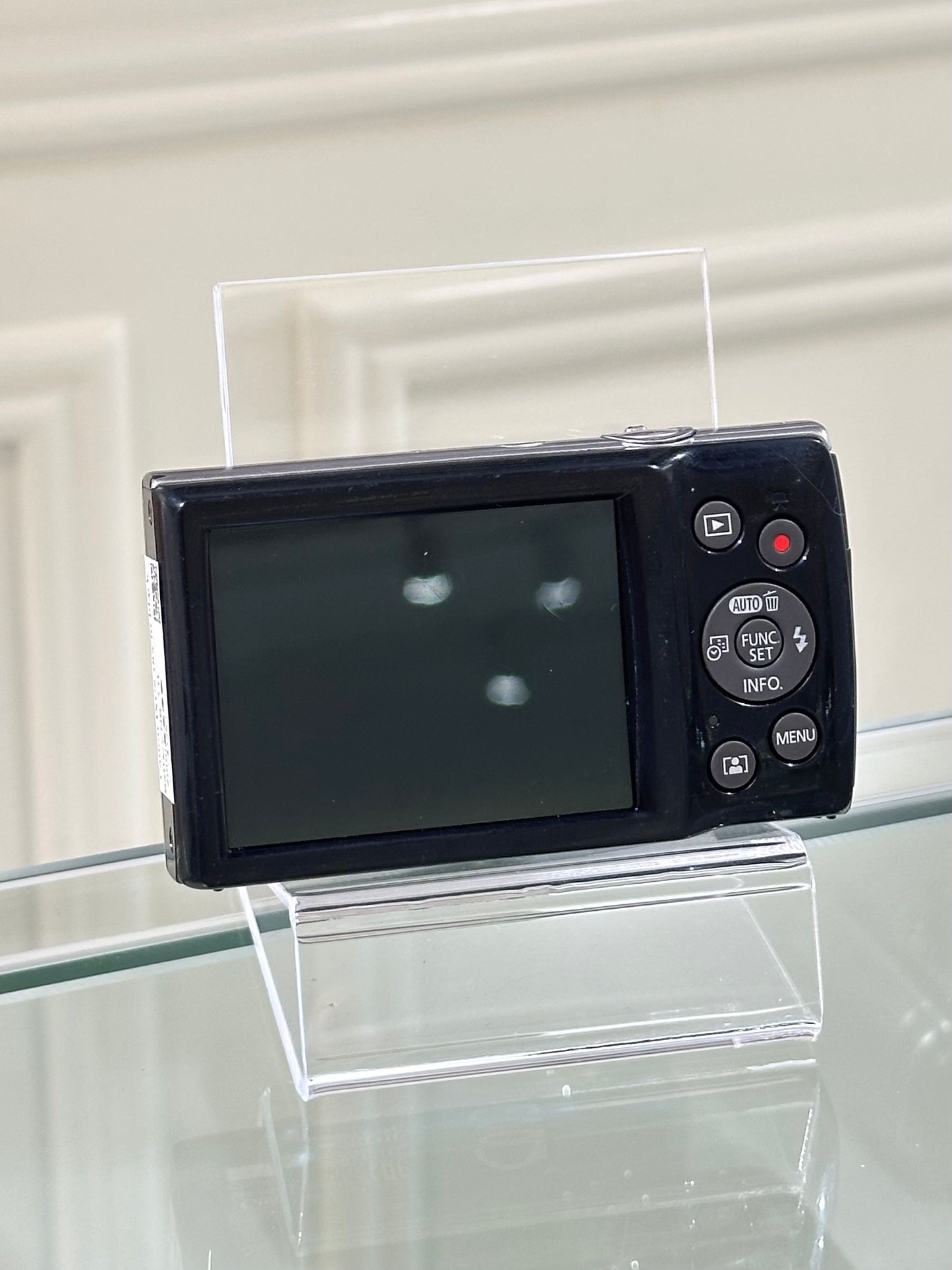 Canon IXUS 185 in black