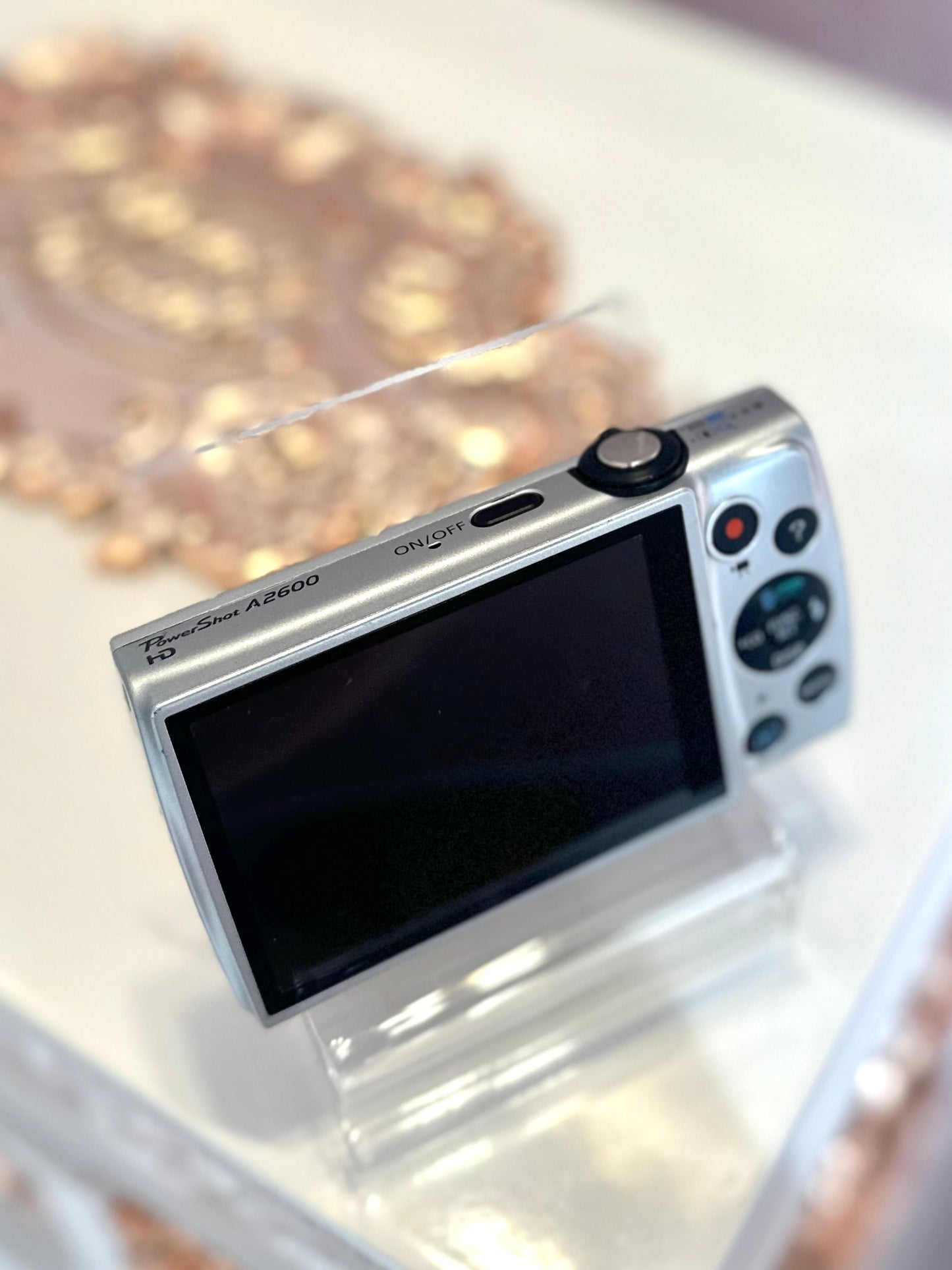 Canon Powershot A2600 in silver