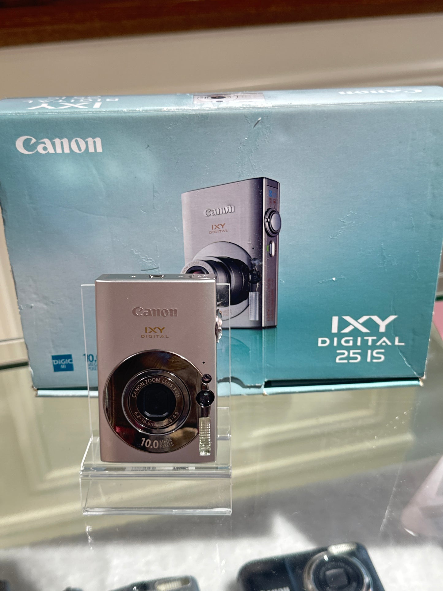Canon IXY 25is (IXUS 85is) | Rare Full Set with Box | Nearly New
