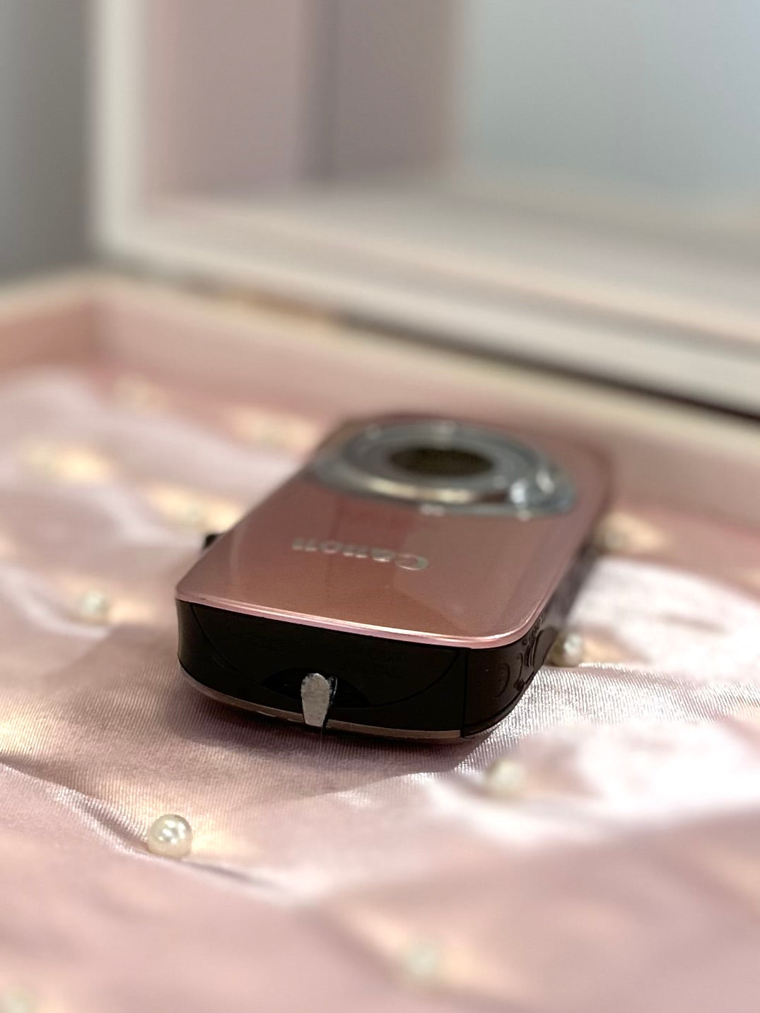 Canon IXUS 110is in pink | Good Condition