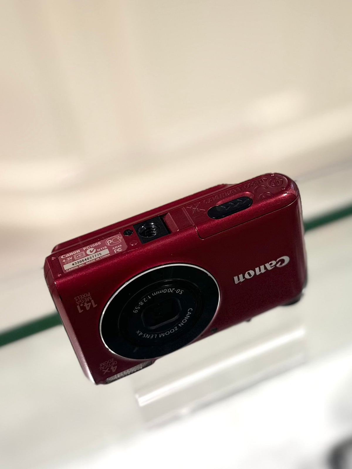A2200 HD in red
