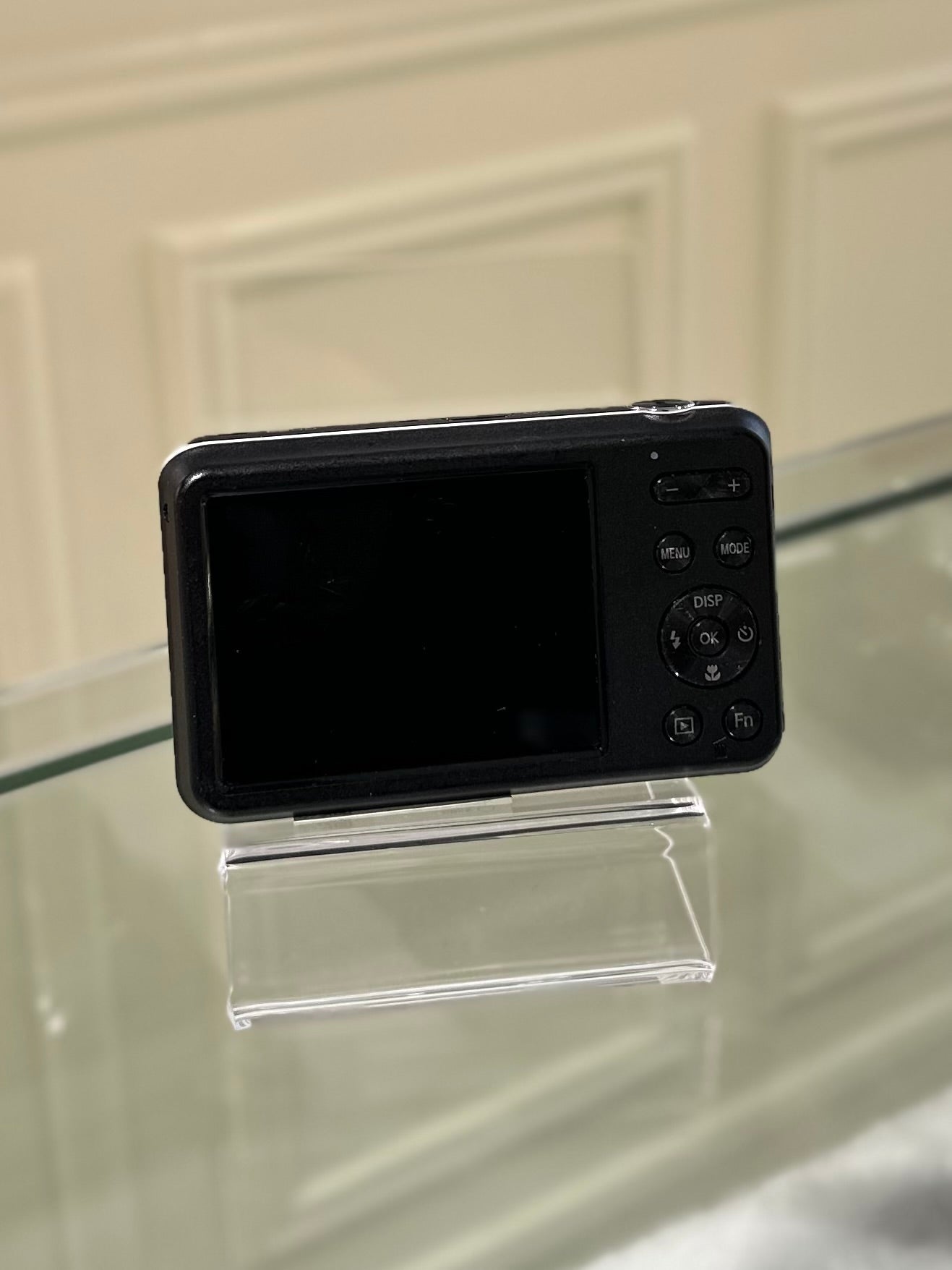 Samsung ES95 in white | Good Condition