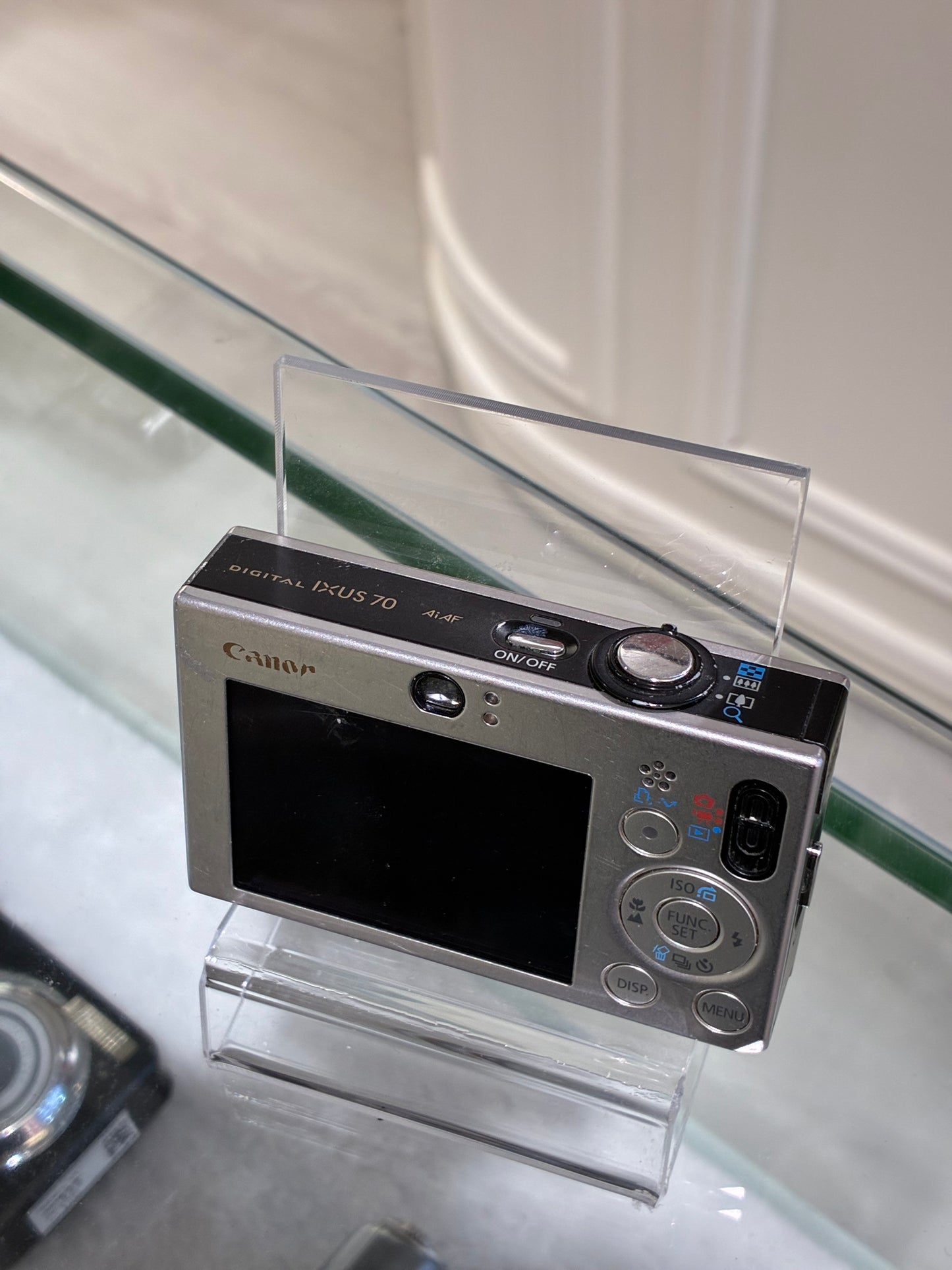 Canon IXUS 70 (IXY 10)