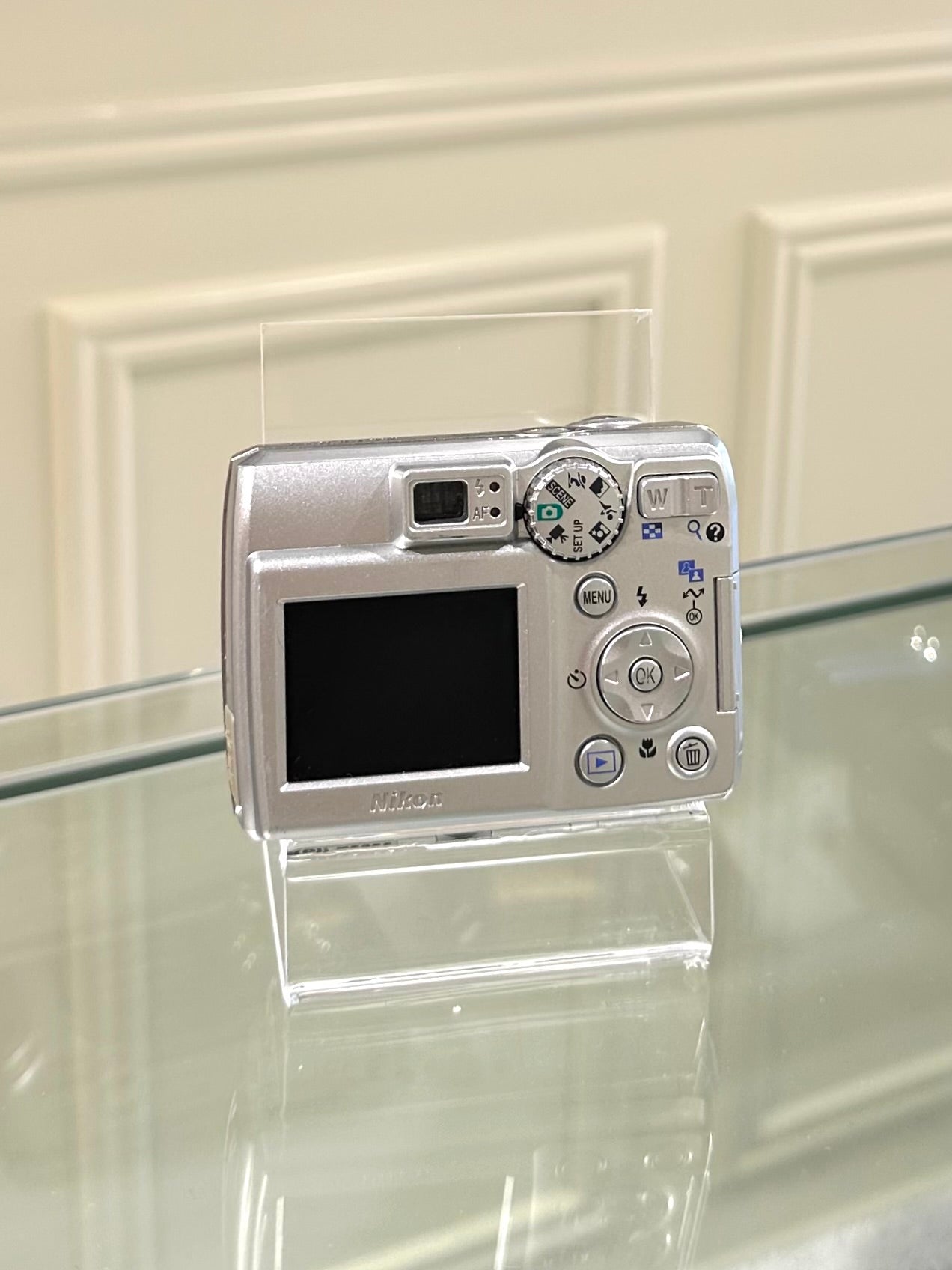 Nikon Coolpix 5600