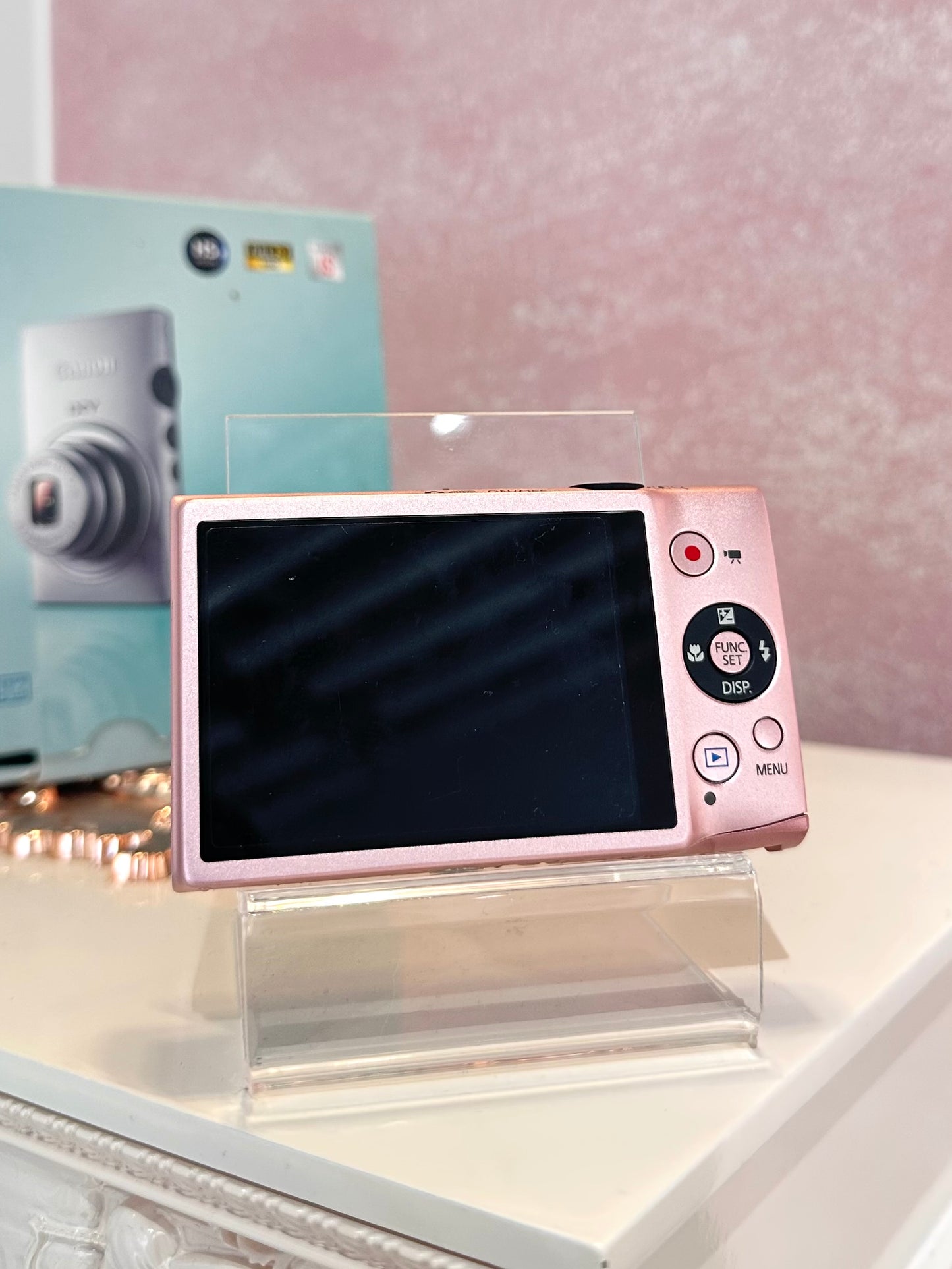Canon IXY 220F (IXUS 125hs) in pink rare full set with box in excellent condition