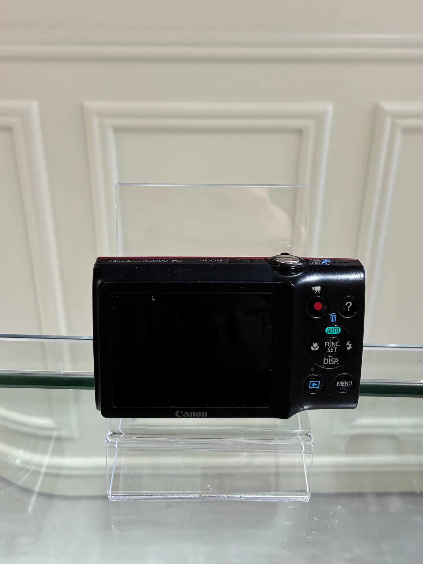 Canon IXUS 185 in black
