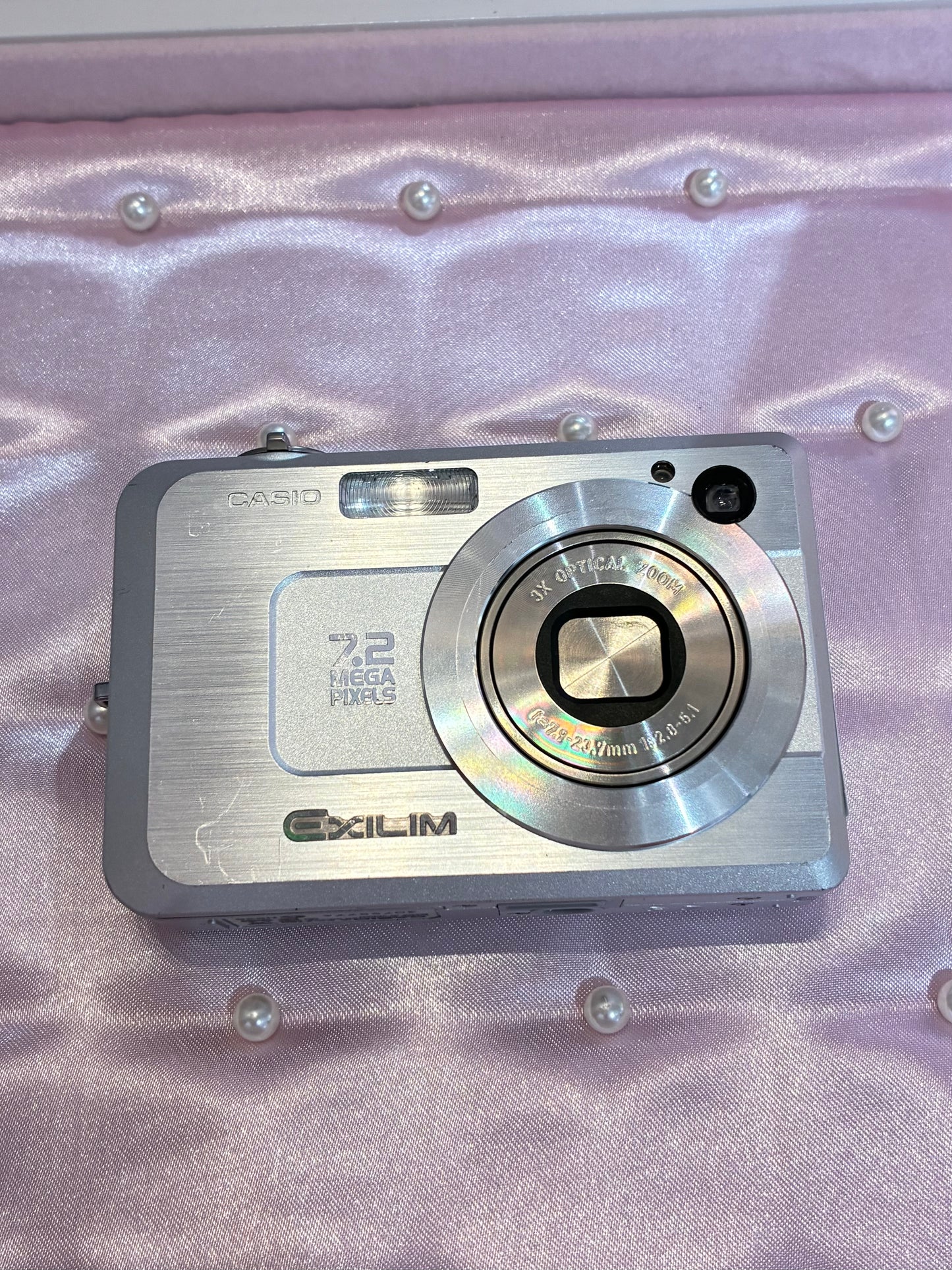 Casio EXILIM EX-Z750
