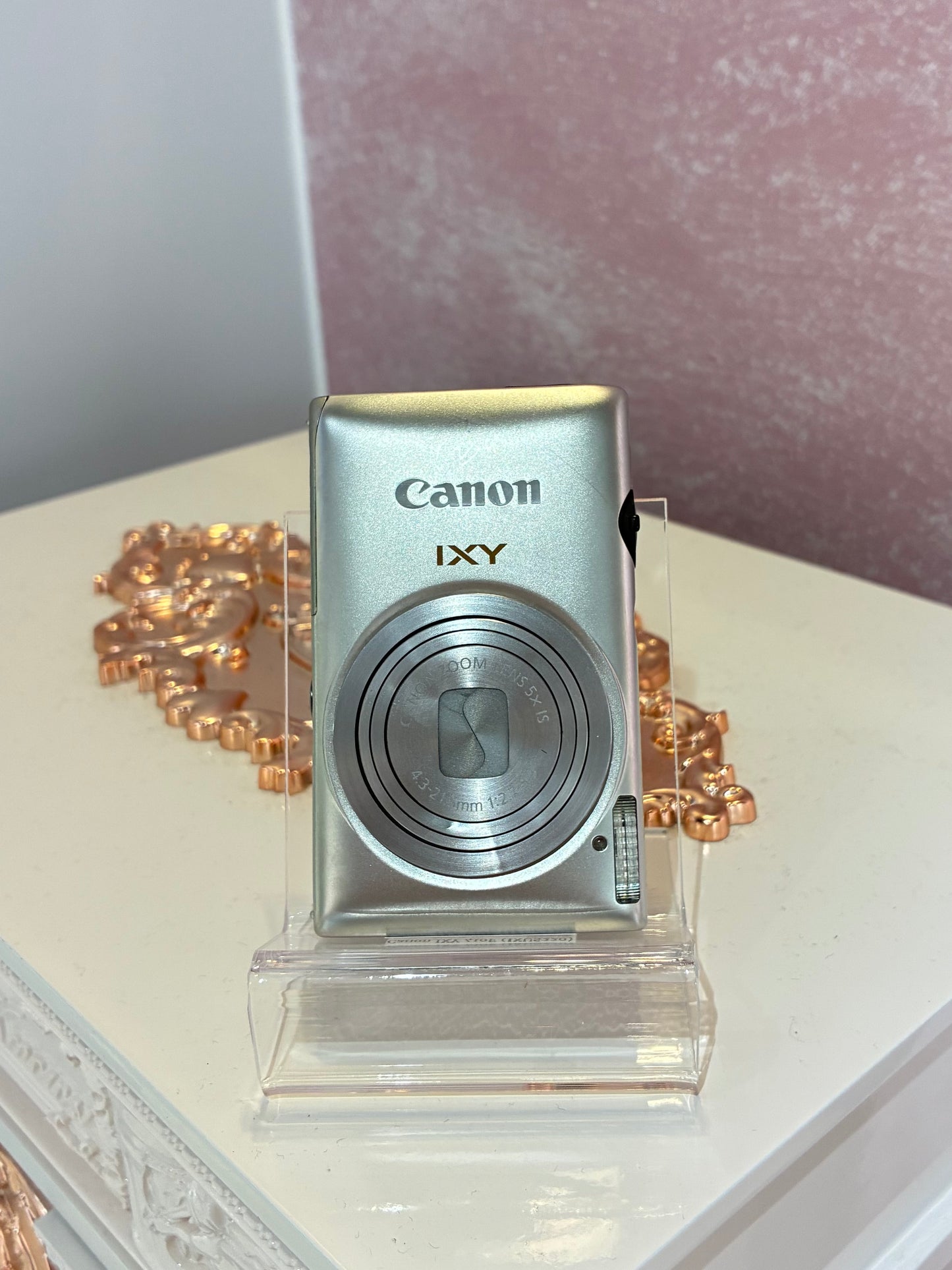 Canon IXY 410F (IXUS 220)