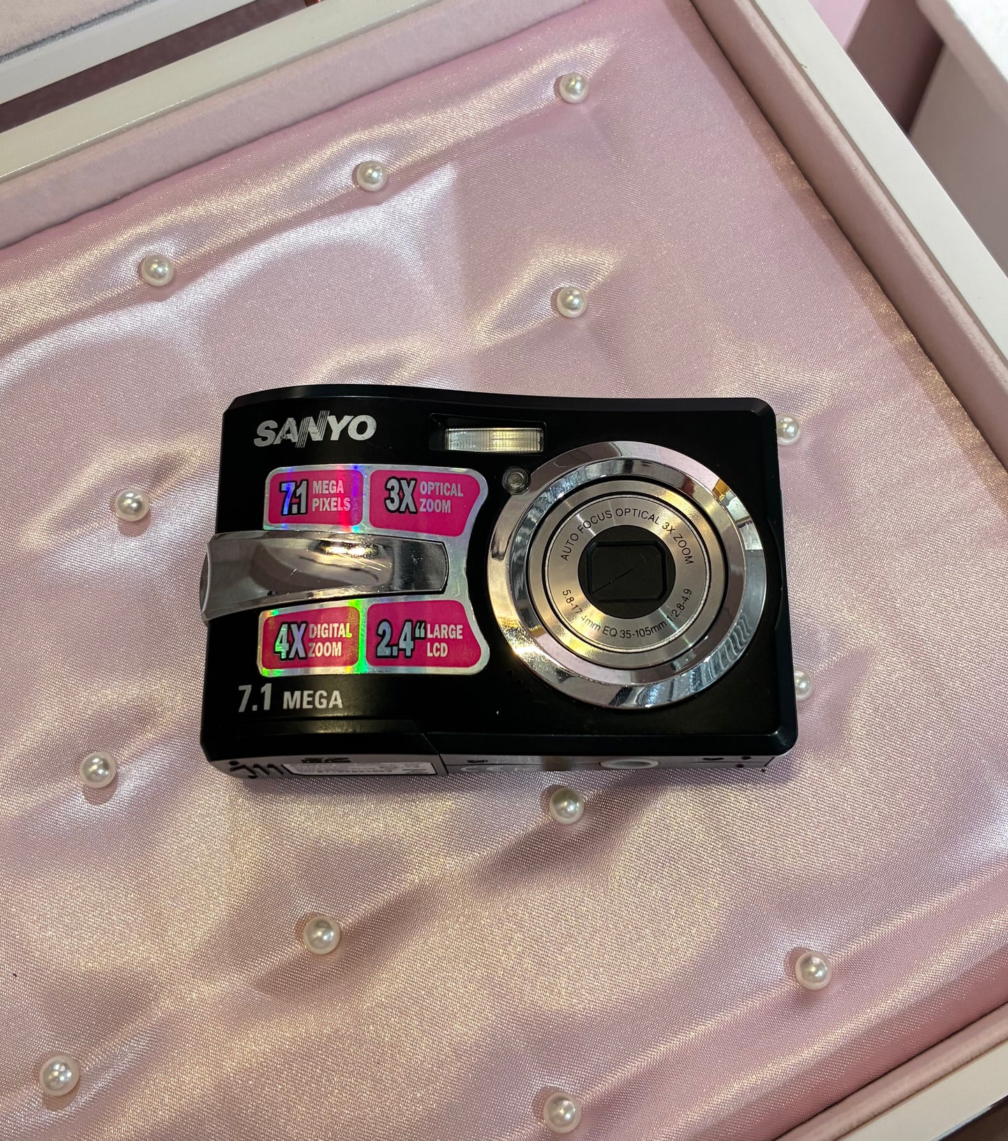 SANYO S750
