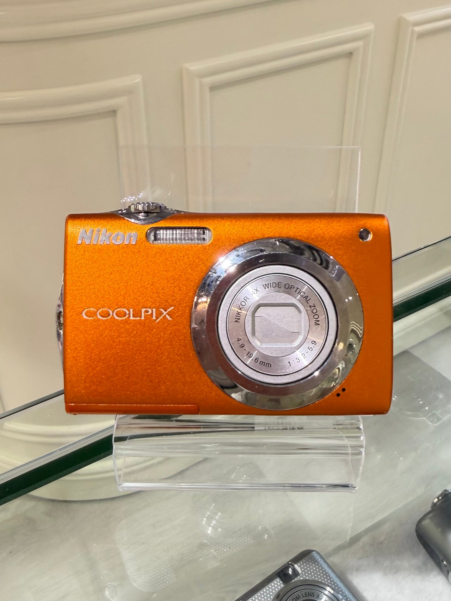 Nikon Coolpix S3000 π