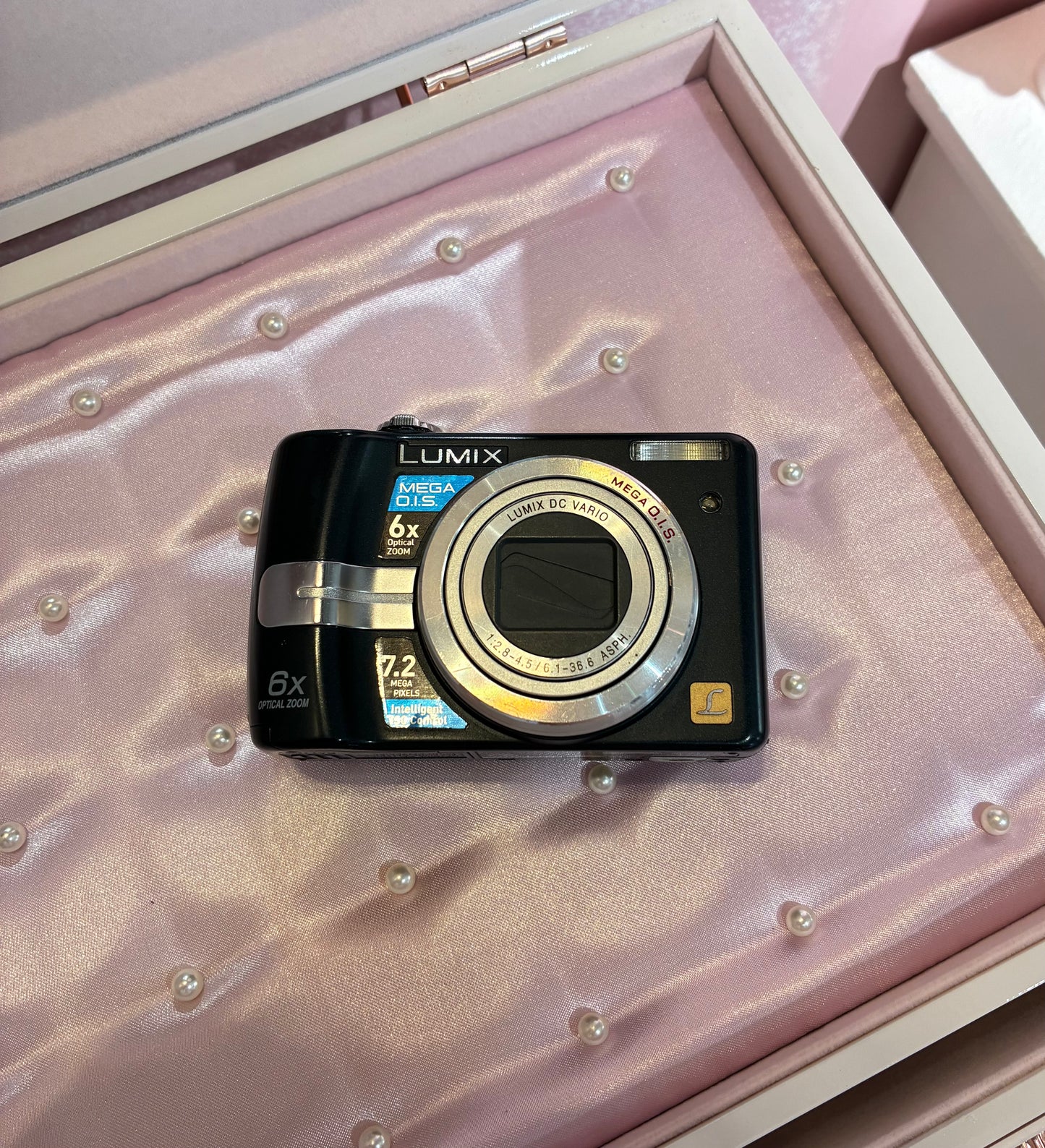 Panasonic Lumix DMC-LZ7