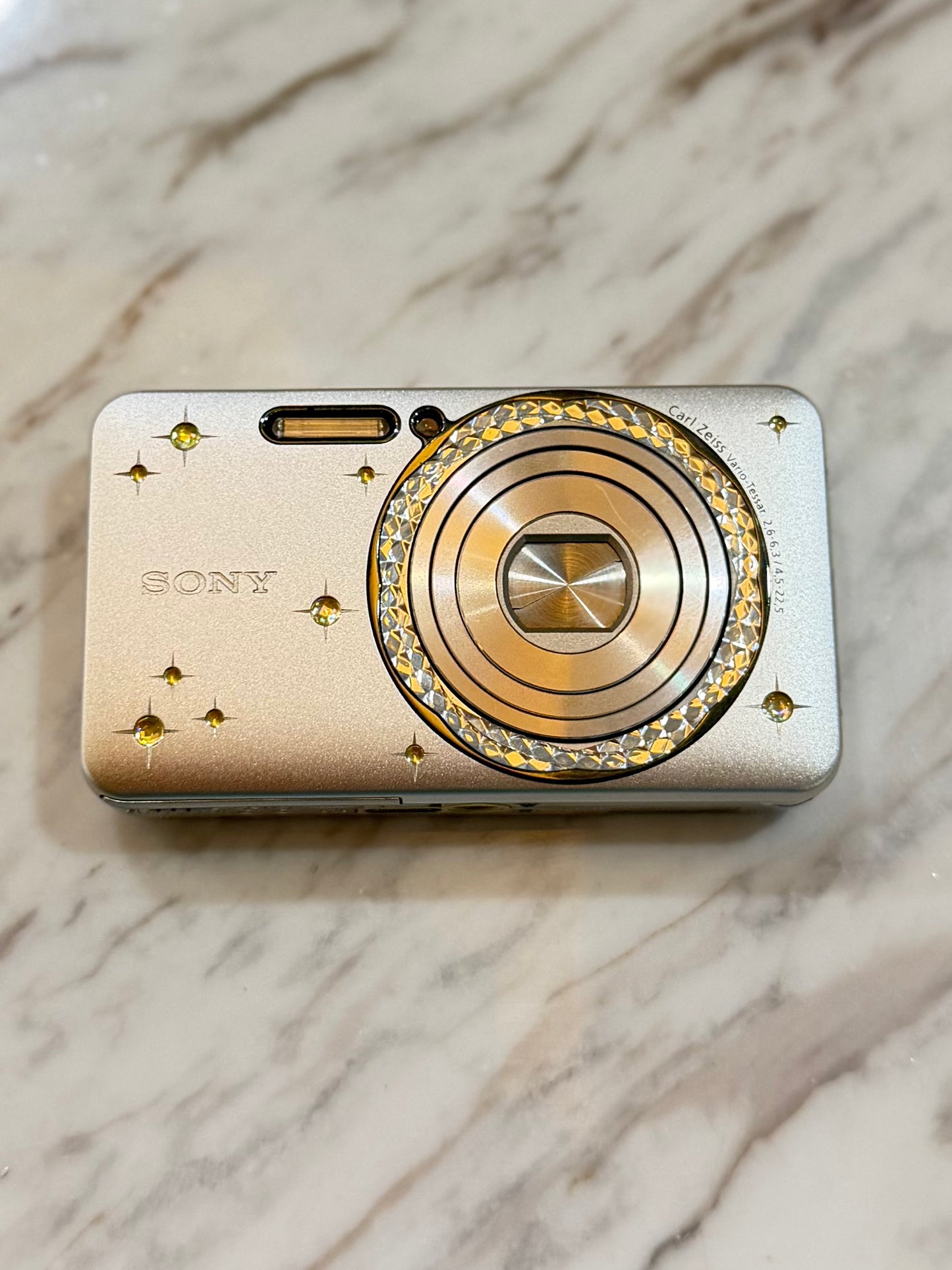 Rare Sony Cyber-shot DSC-570D Special Edition π excellent condition