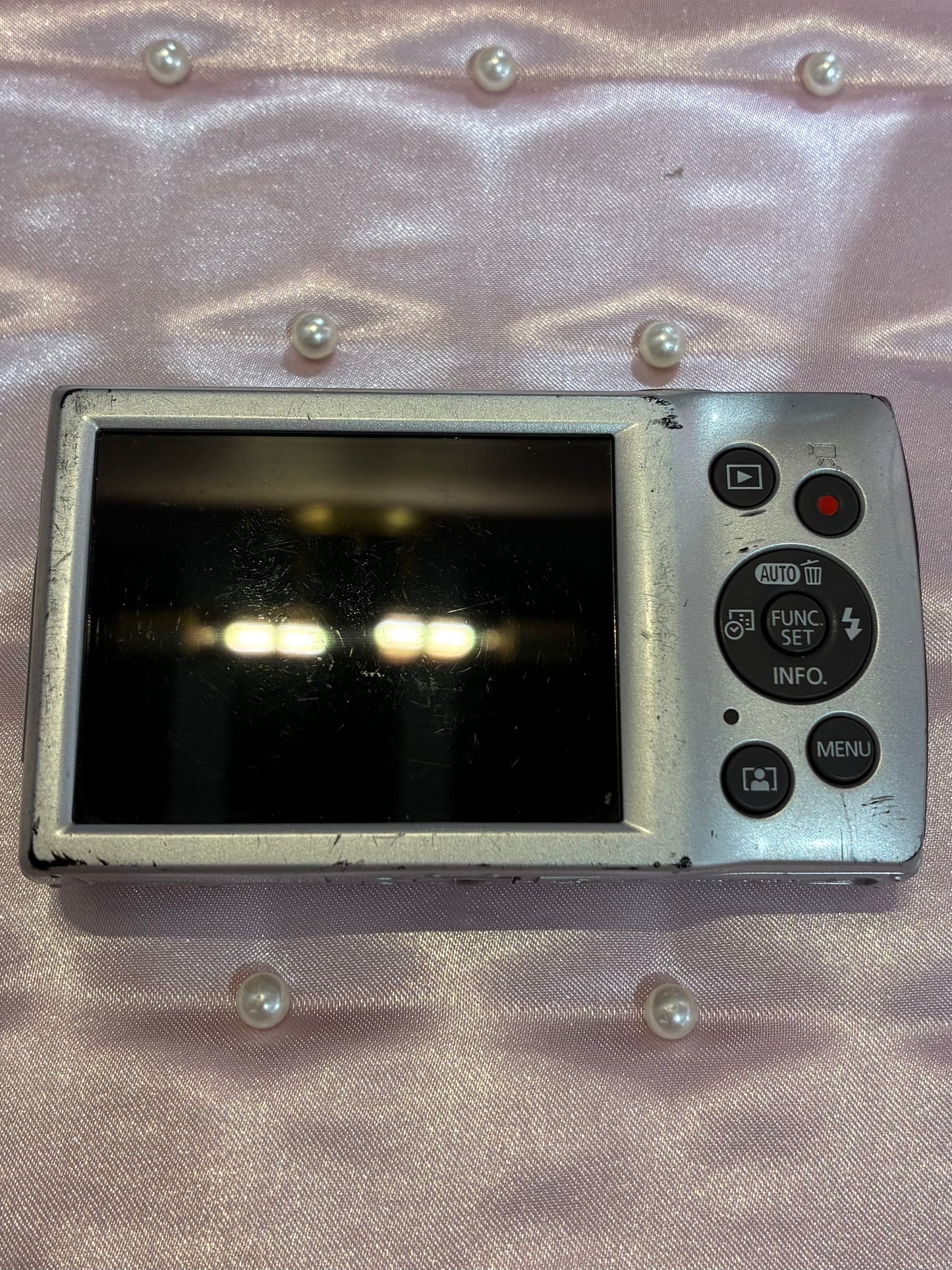 Canon IXY 200