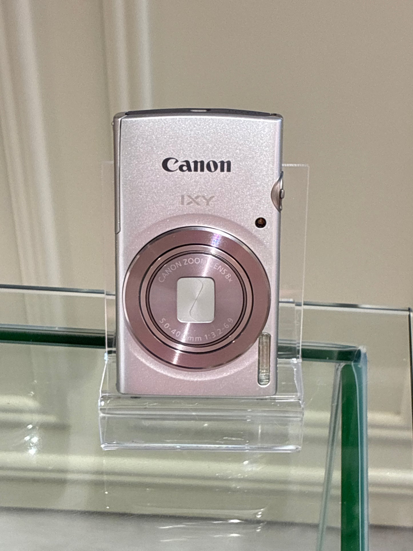 Canon IXY 180 (IXUS 175) nearly new condition
