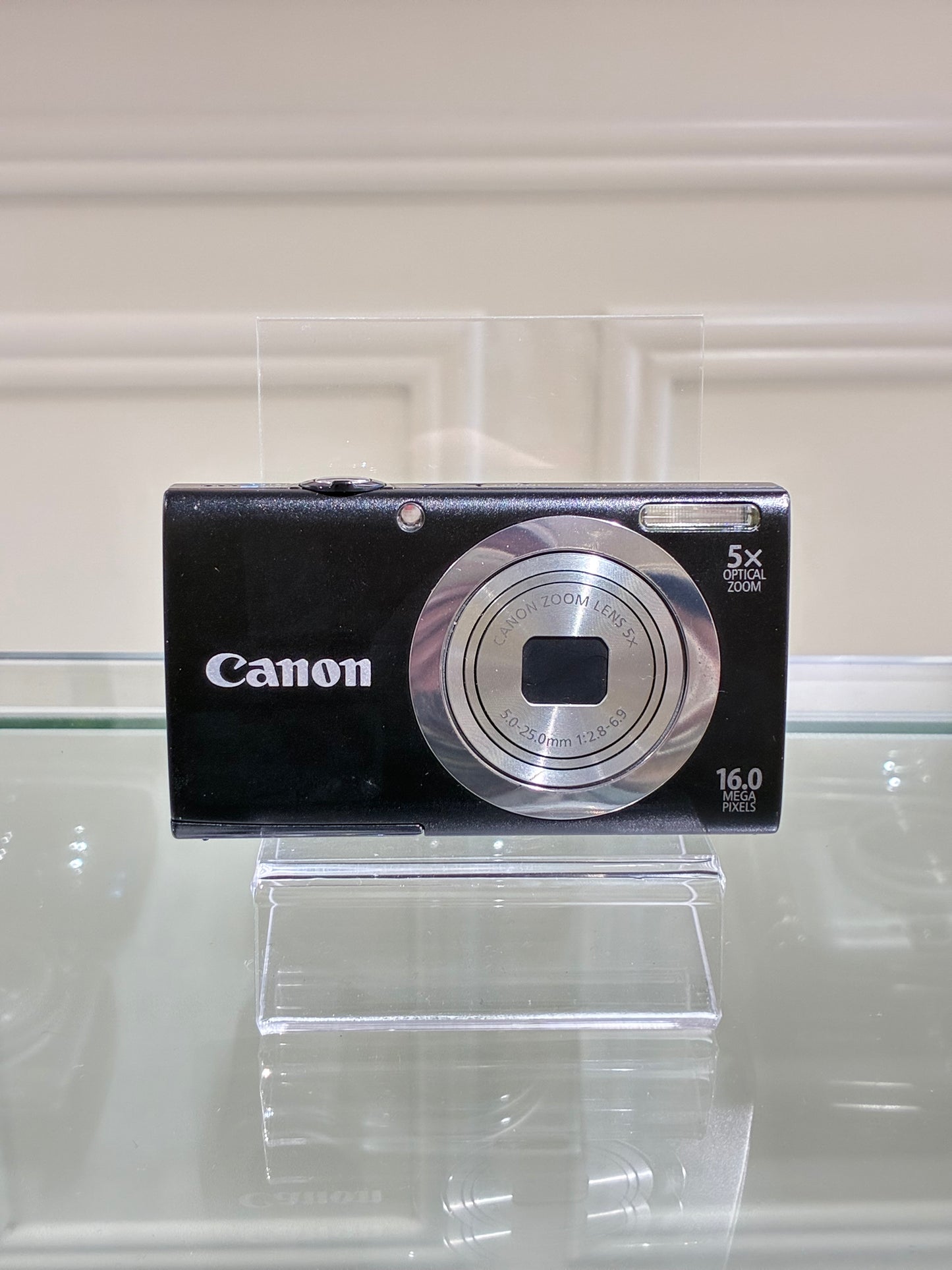 Canon Powershot A2300 in black | Good Condition