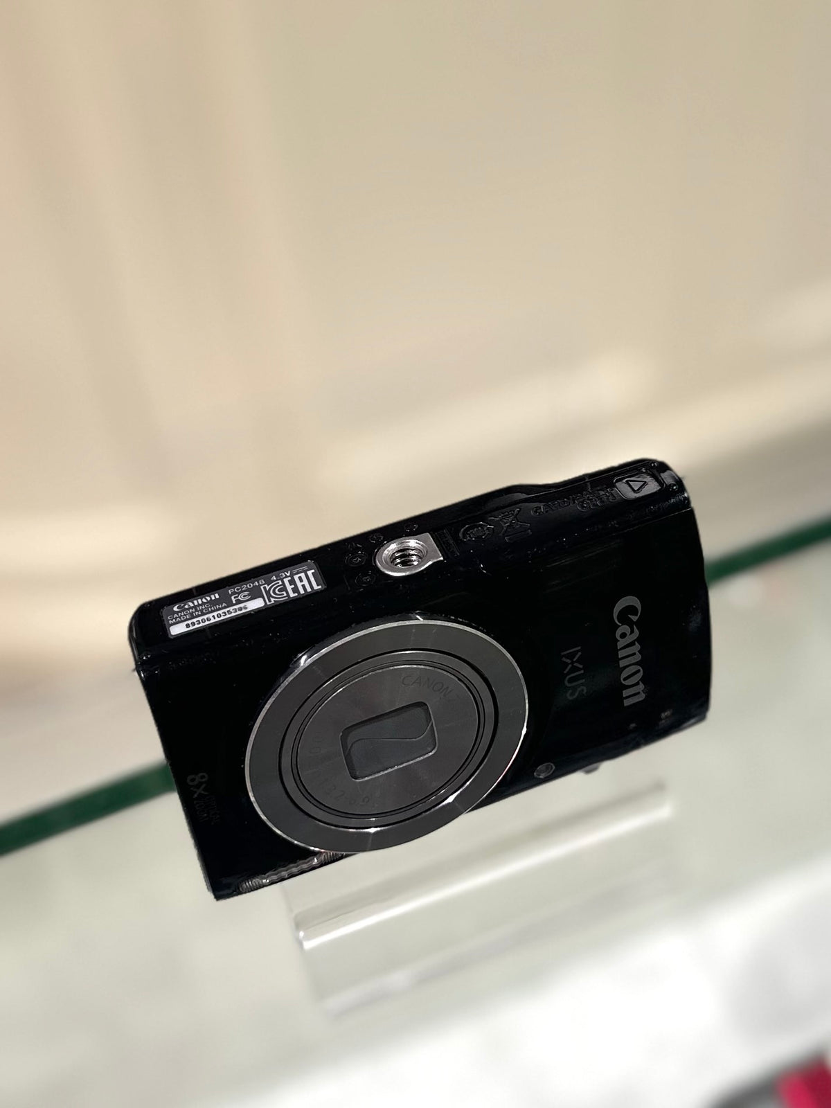 Canon IXUS 147 in black | Good Condition