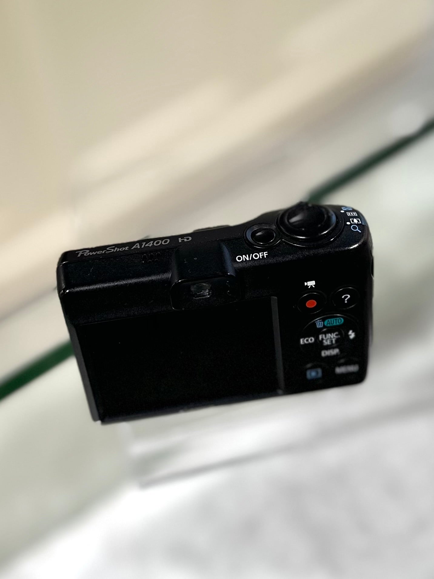 Canon Powershot A1400