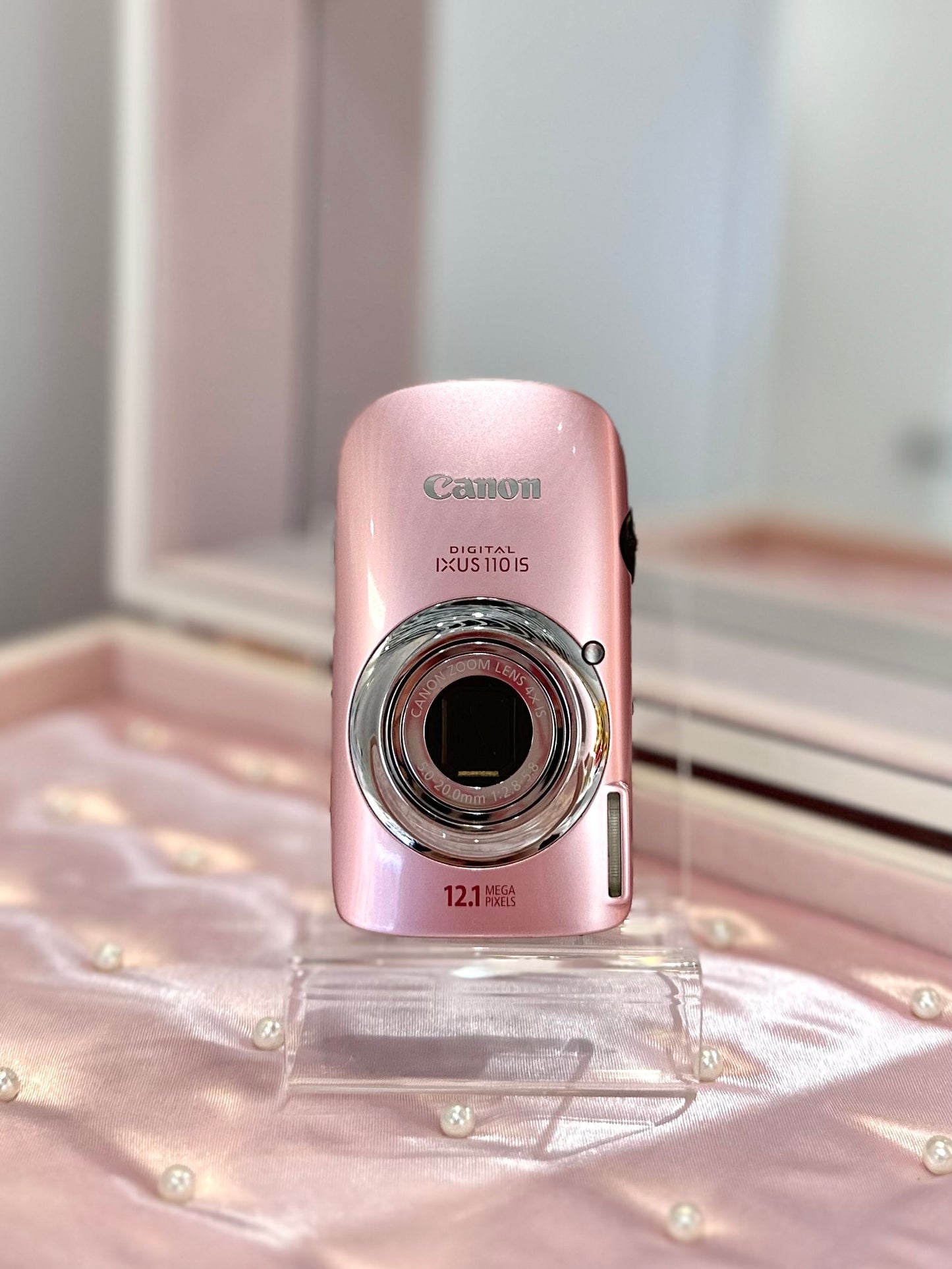 Canon IXUS 110is in pink | Good Condition