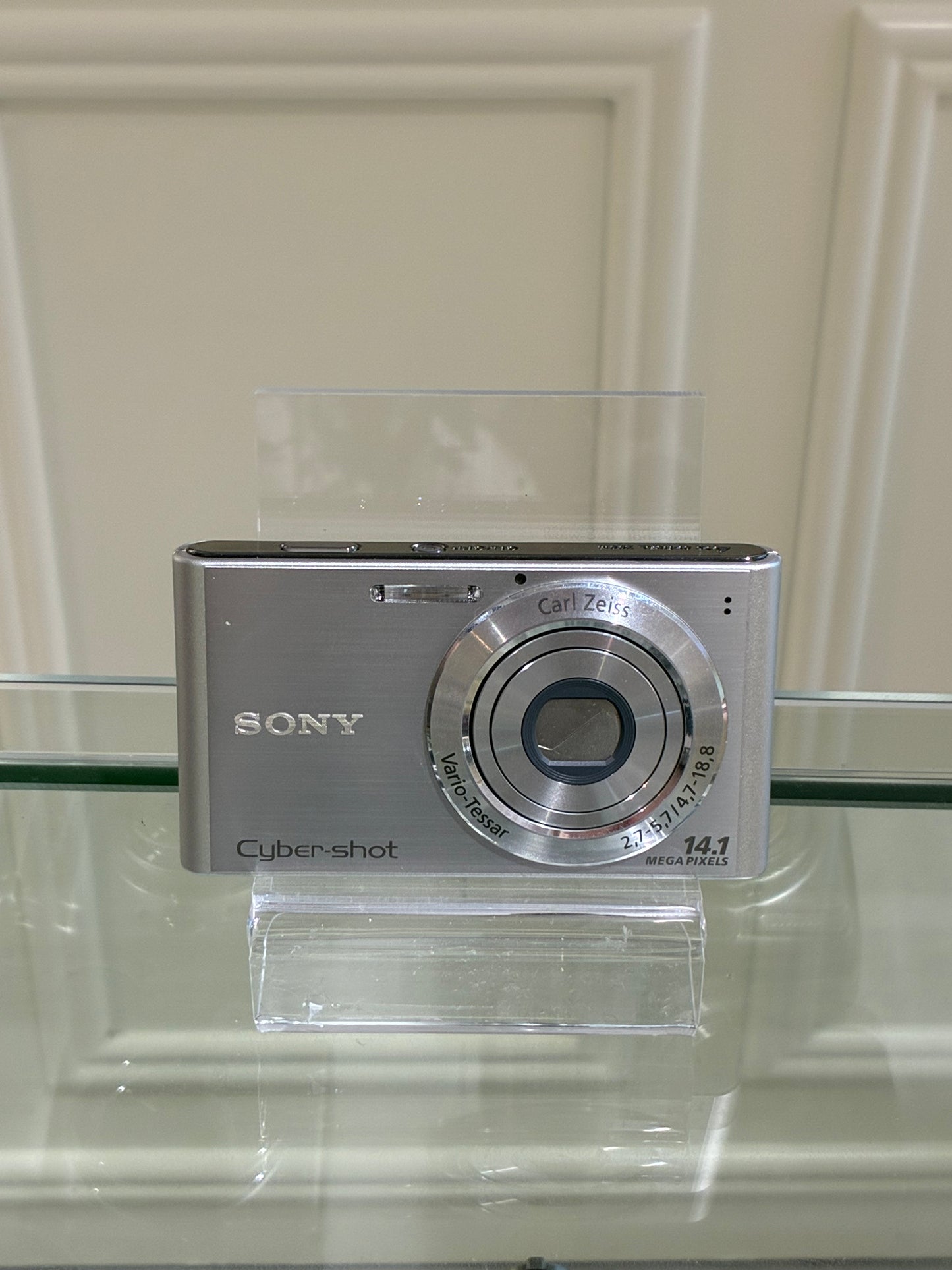 Sony Cybershot DSC-W320 in Silver