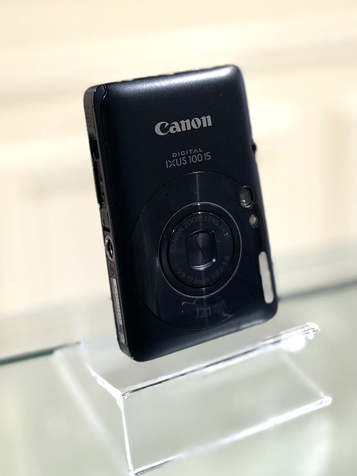 Canon IXUS 100IS (IXY 210IS) in black | Excellent Condition