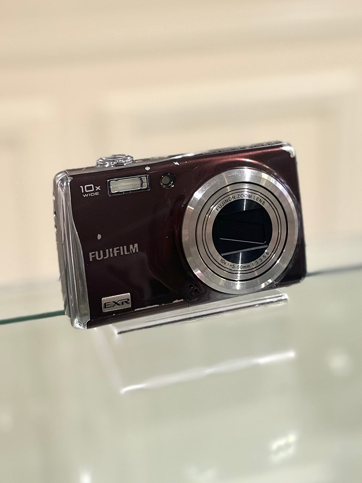 / Fujifilm Finepix F70exr in brown
