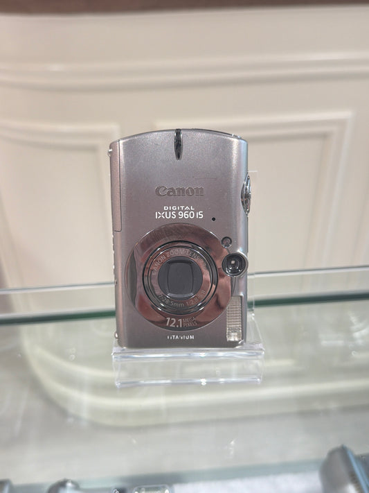 Canon IXUS 960IS (IXY 2000)Titanium Excellent Condition
