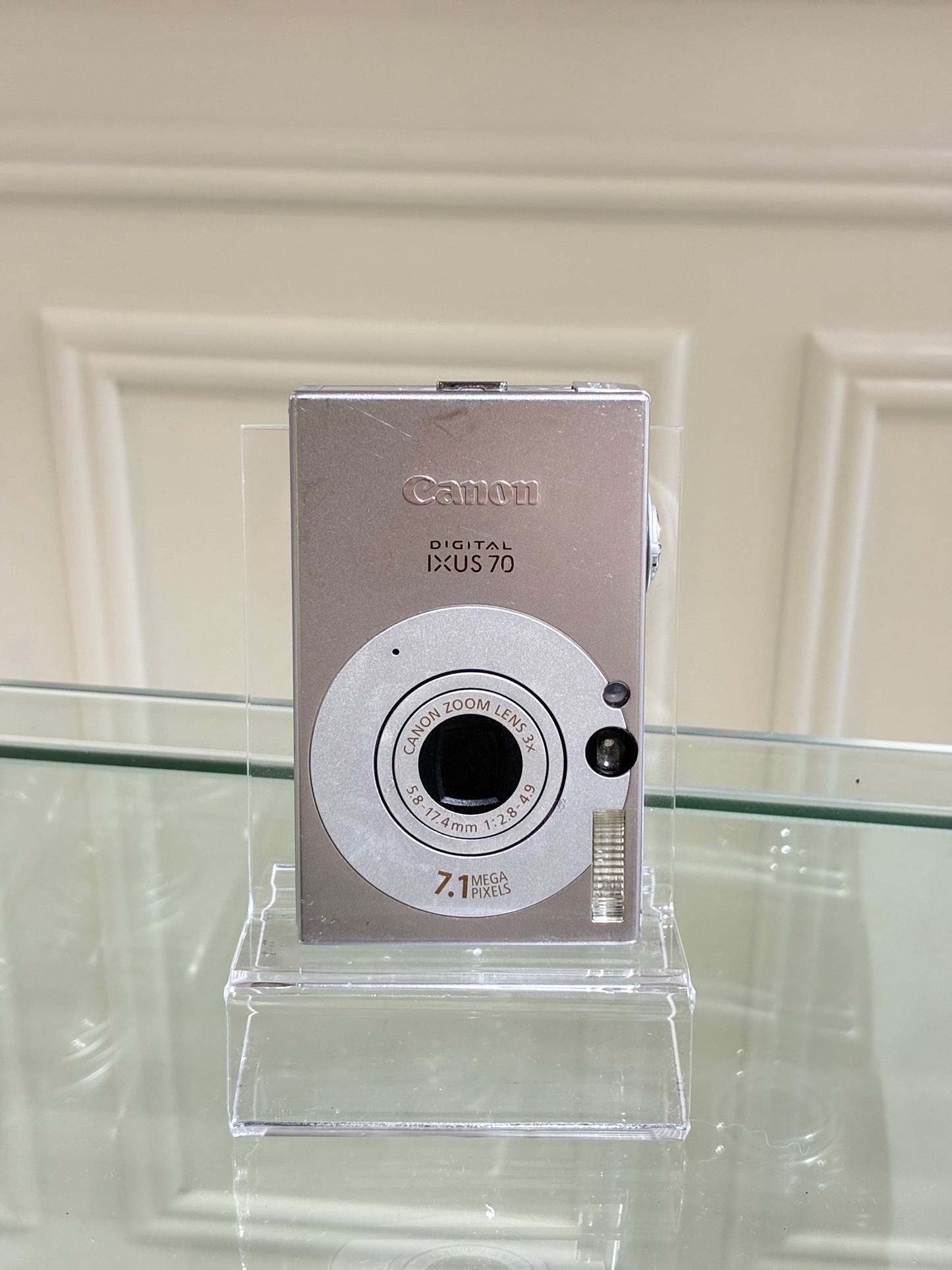 Canon IXUS 70 (IXY 10)