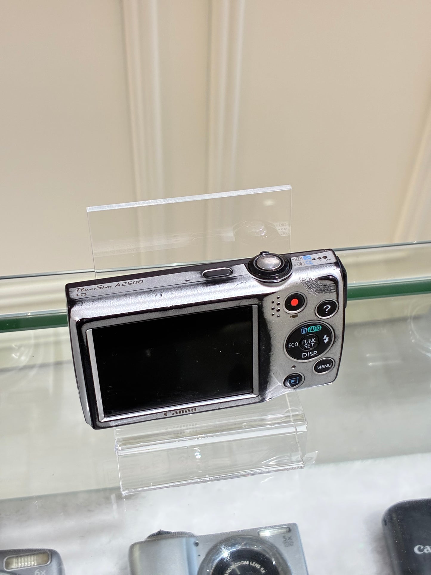 Canon Powershot A2500 in black