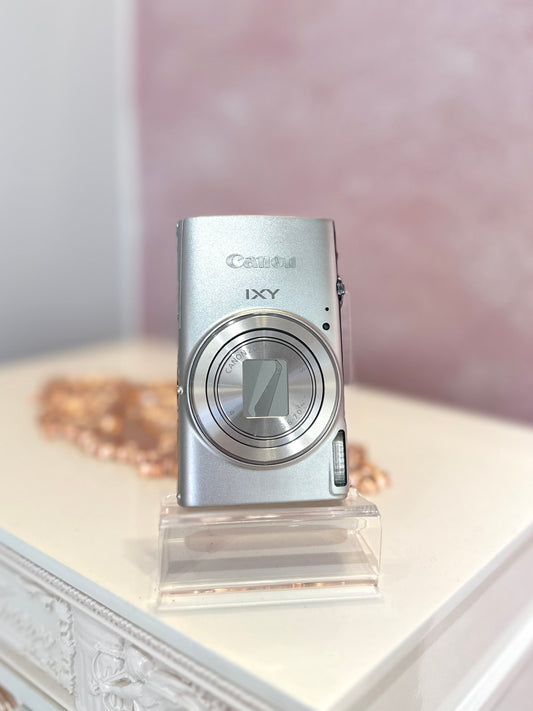 Canon IXY 650 (IXUS 285hs) in silver Excellent Condition