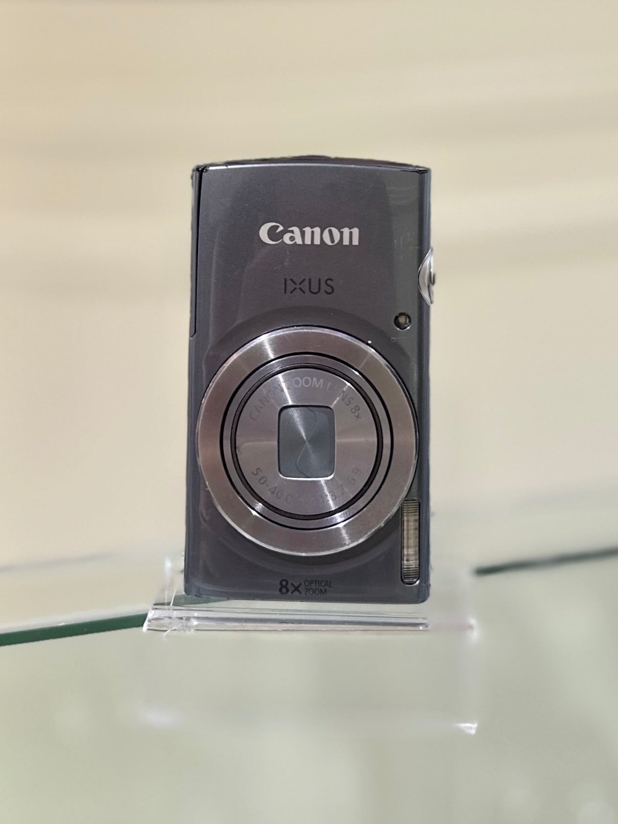 Canon IXUS 160 in grey