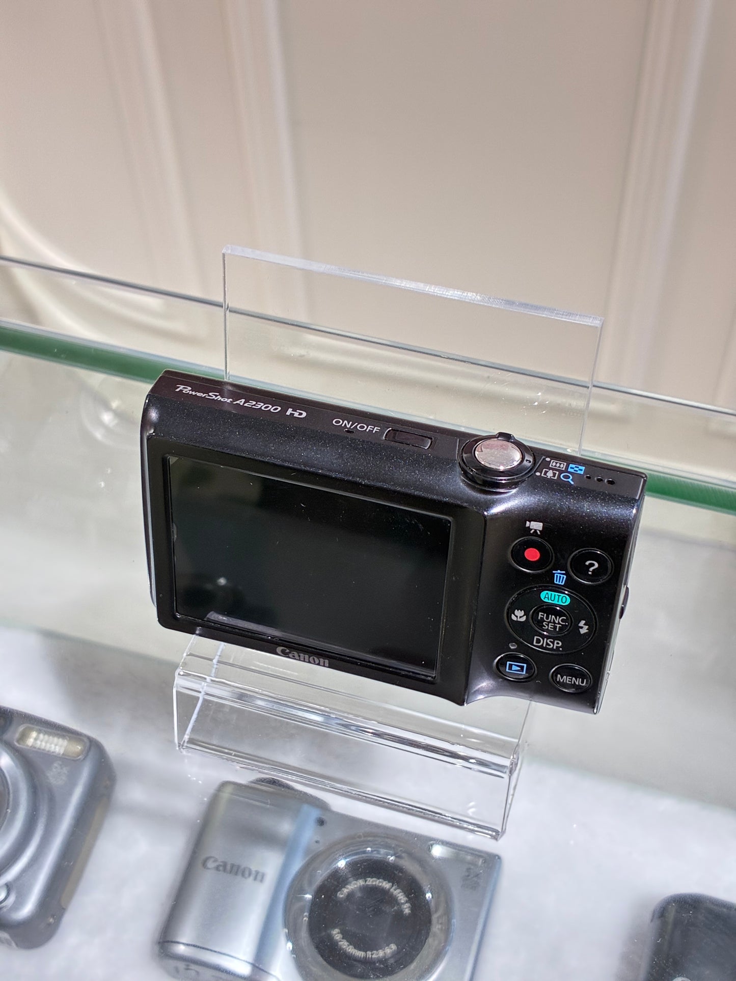 Canon Powershot A2300 in black | Good Condition