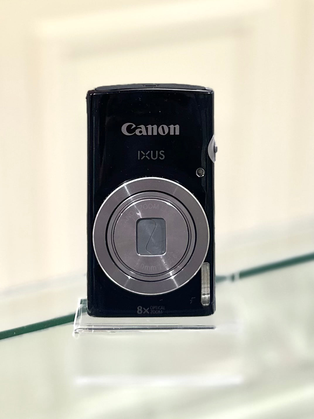 Canon IXUS 147 in black | Good Condition