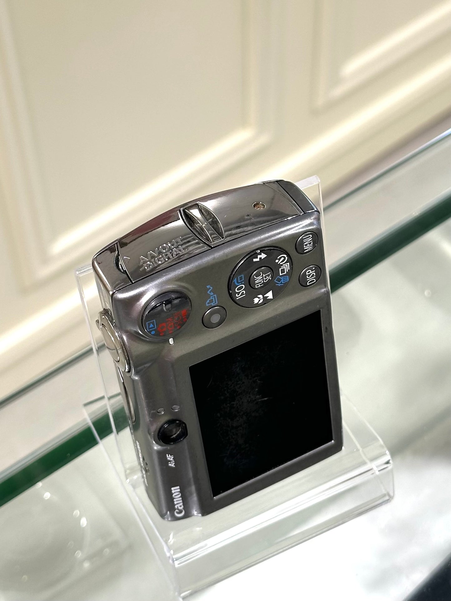 Canon IXY 900is