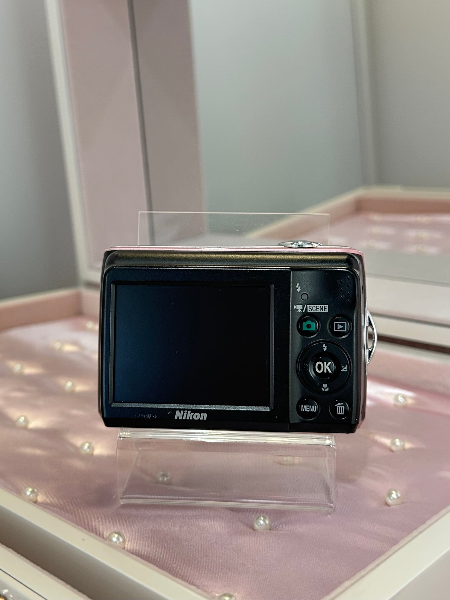 Nikon Coolpix L21 in pink
