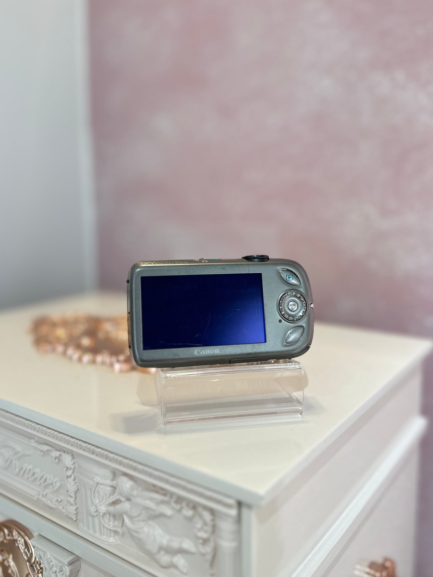 Canon IXY 510is in silver