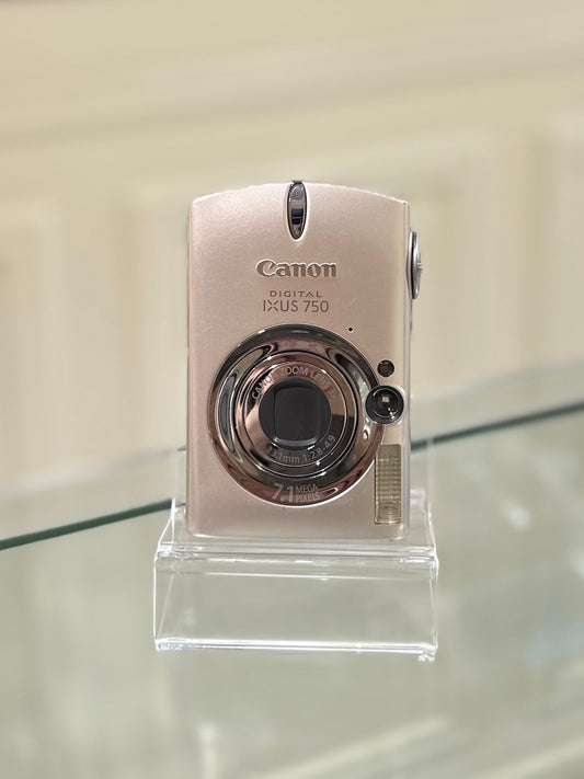 Canon IXUS 750is
