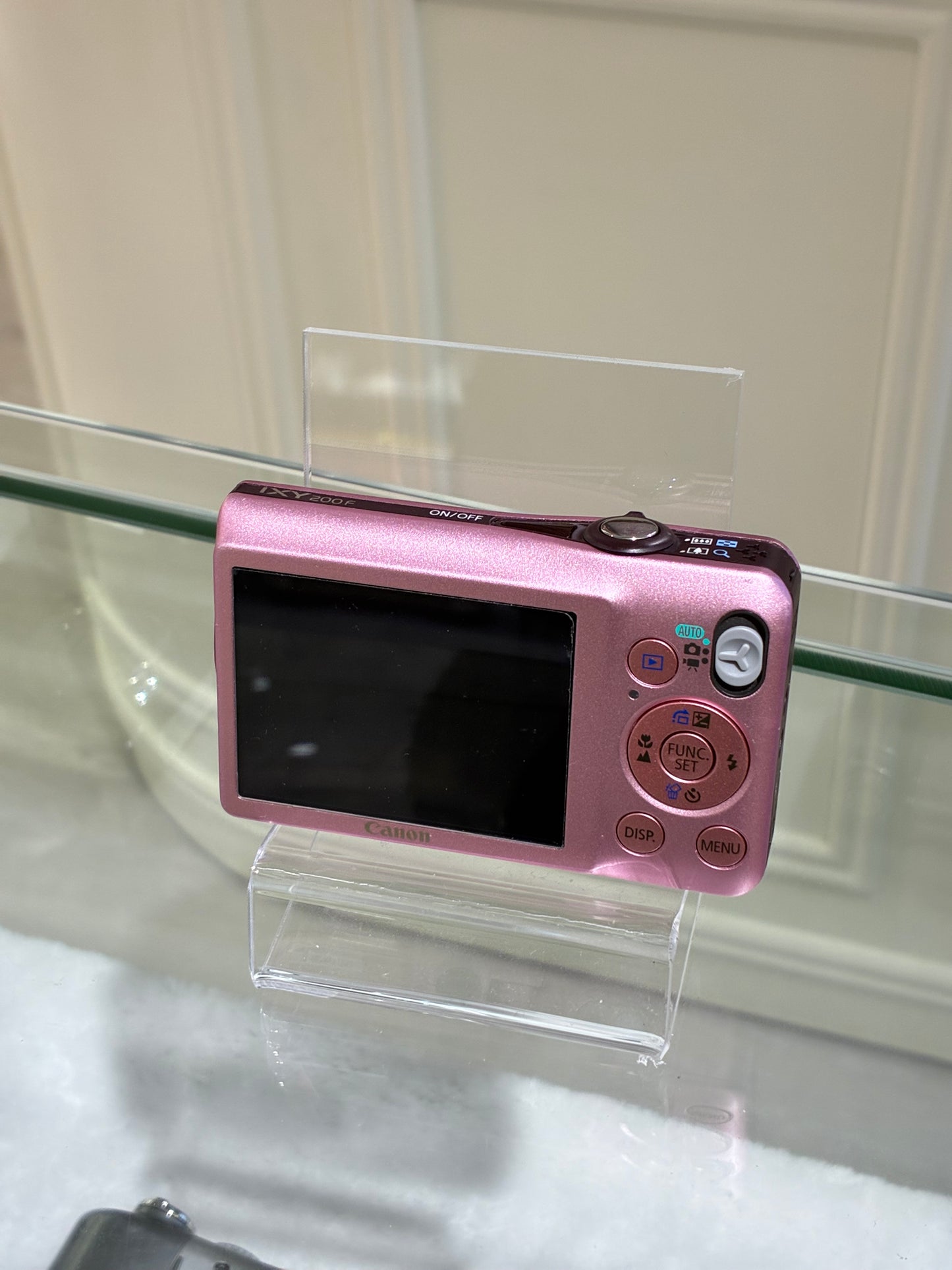 Canon IXUS 105 in Pink (IXY 200F)