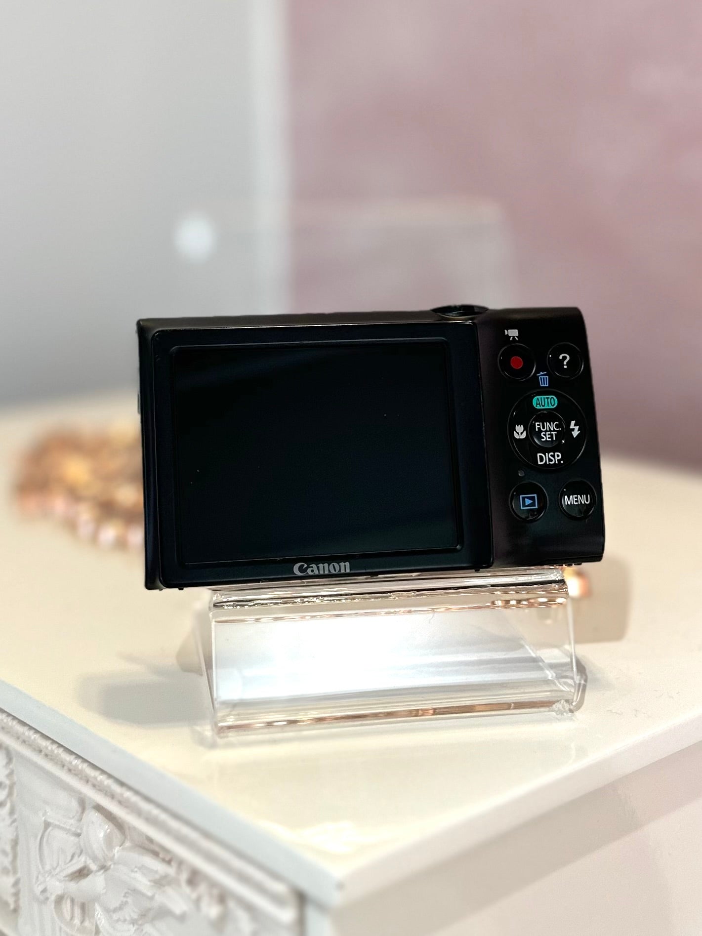 Canon Powershot A2300is in black | Nearly New