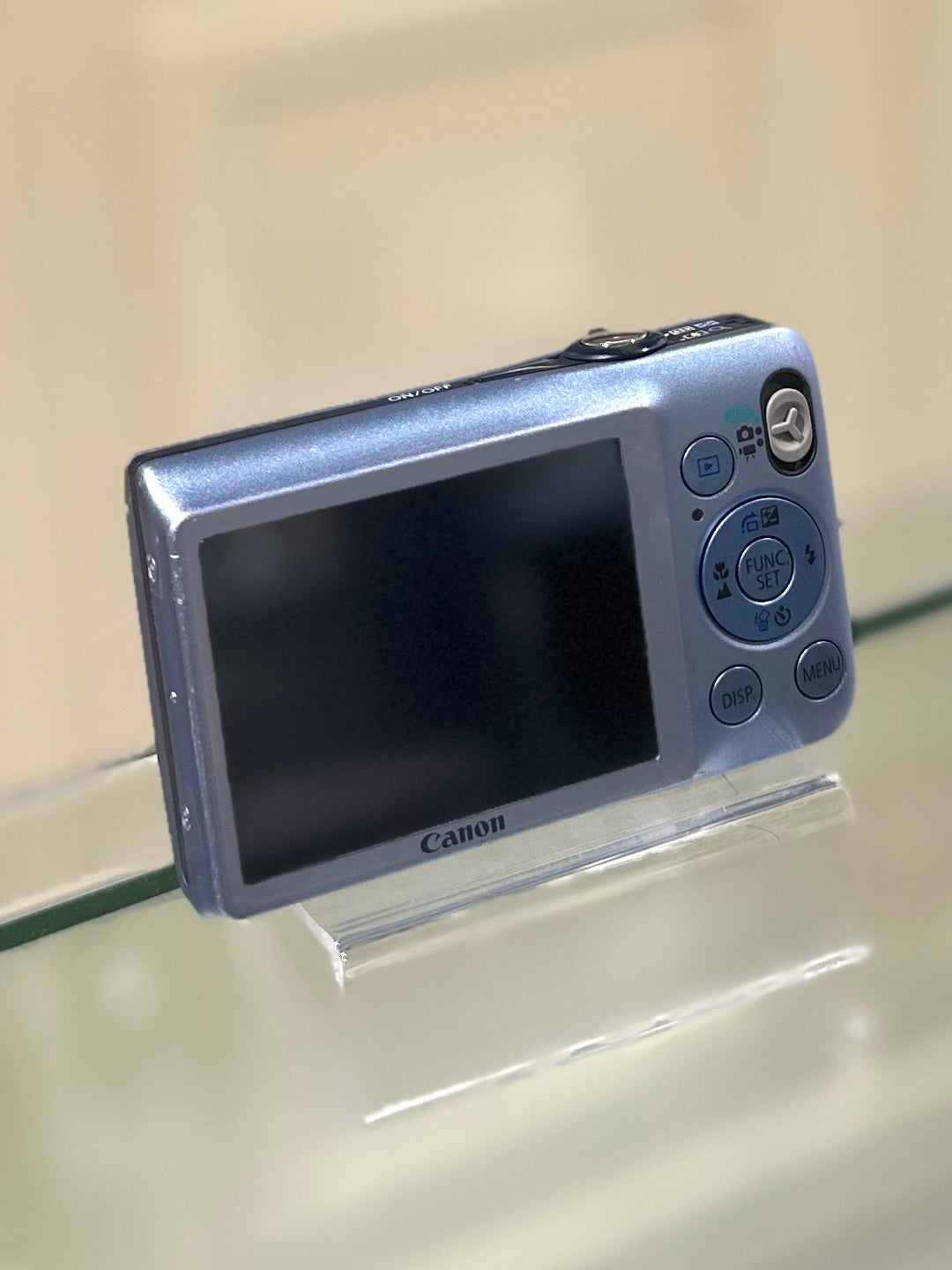 Canon IXUS 105 in blue