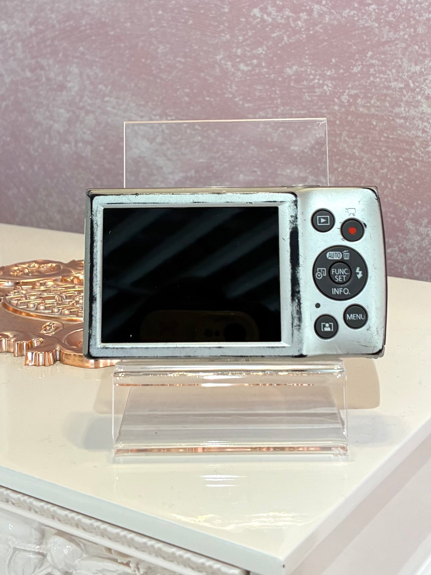 Canon IXY 200