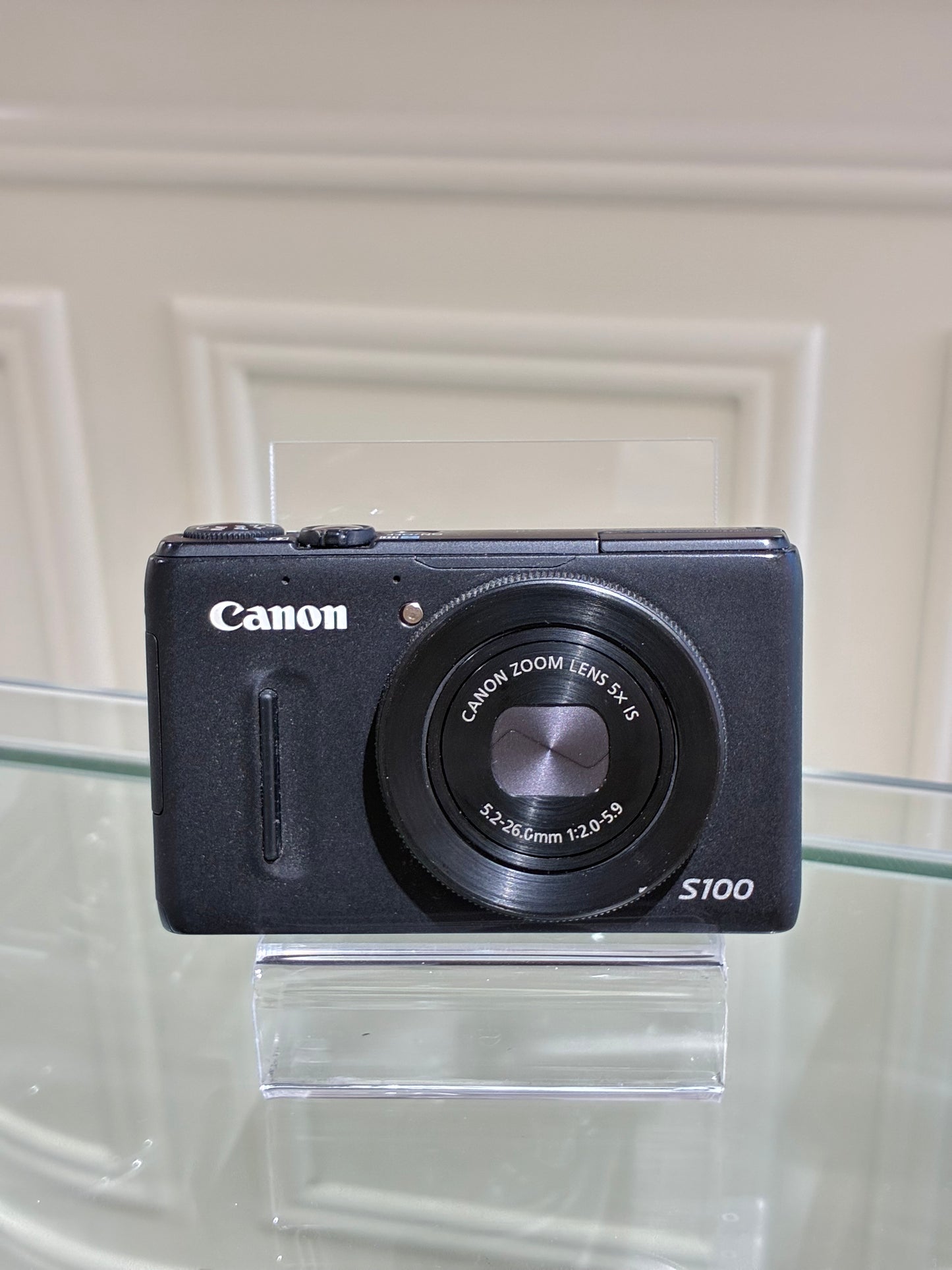 Canon Powershot S100 in black